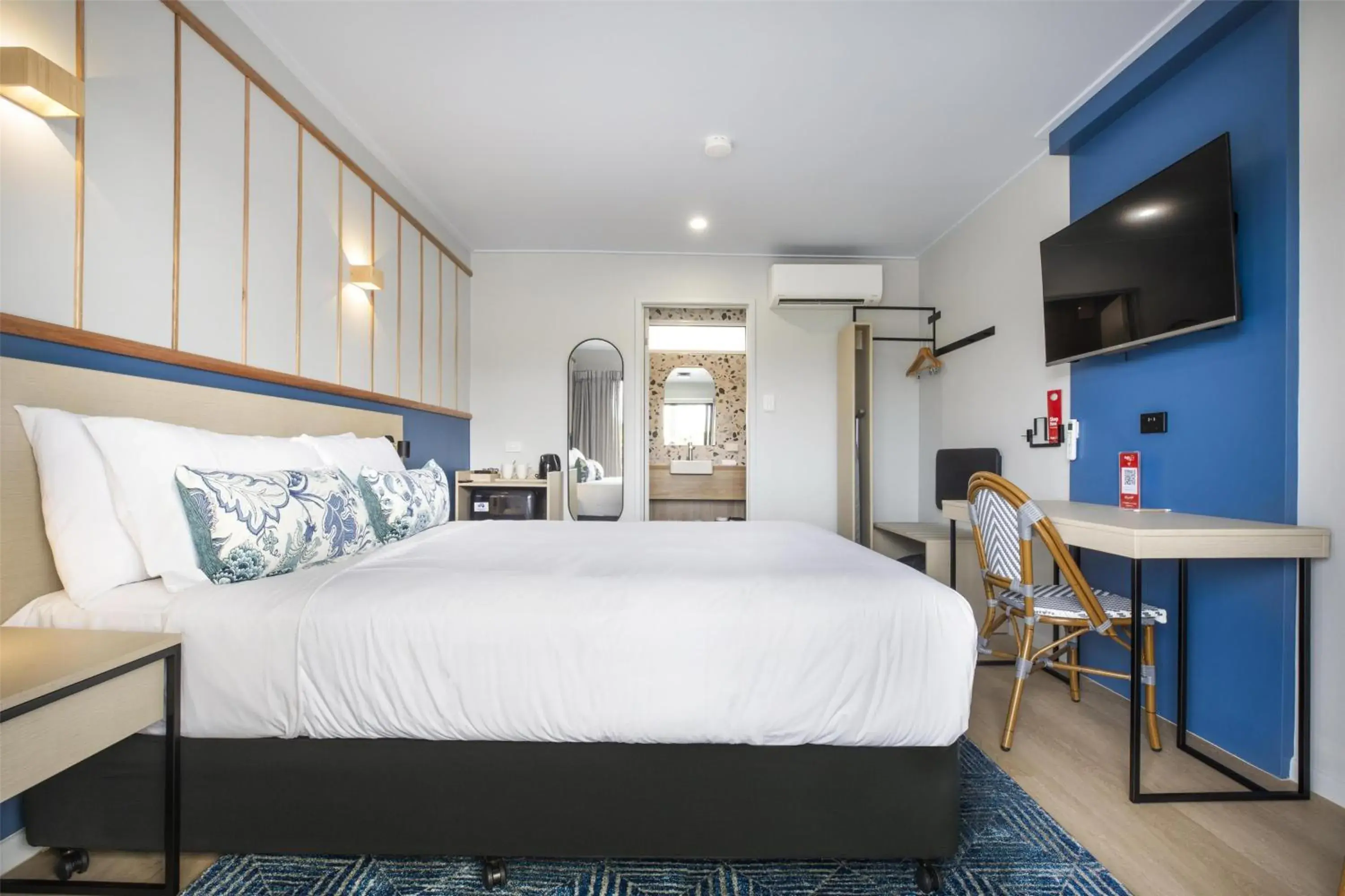 Bedroom, Bed in Nightcap at Queens Beach Hotel Bedroom, Bed in Nightcap at Queens Beach Hotel