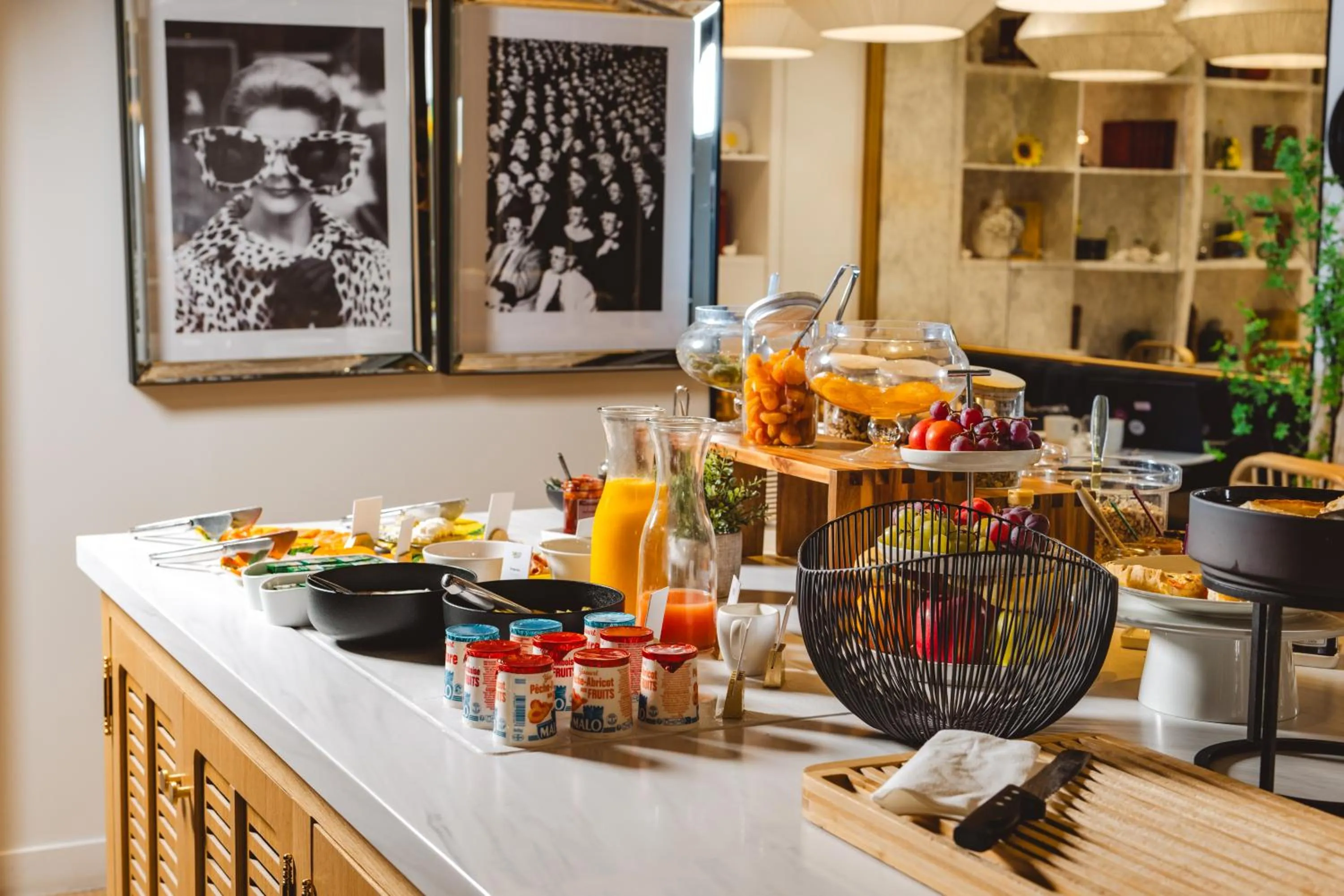 Breakfast in Solly Hôtel Paris