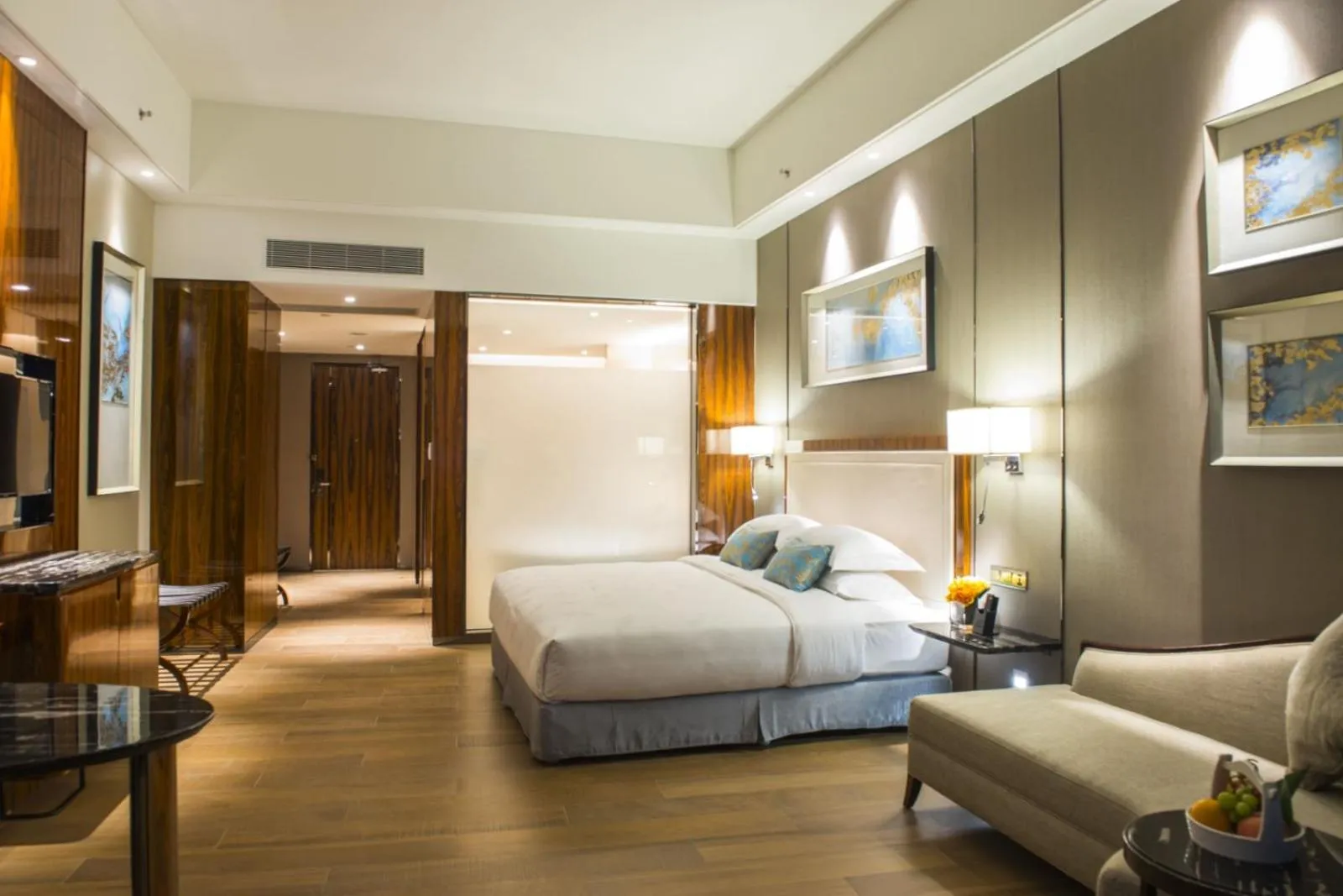 Bed in Forest City Marina Hotel