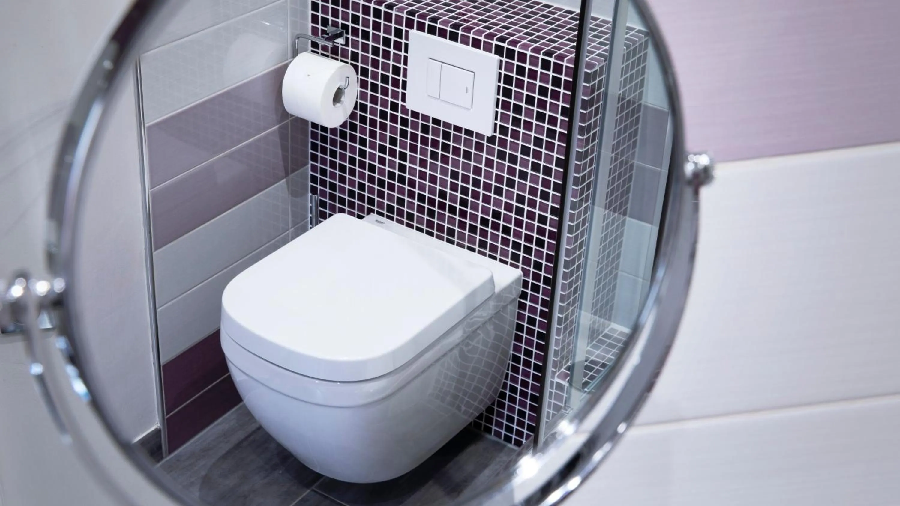 Bathroom in Hôtel du Plat d'Etain