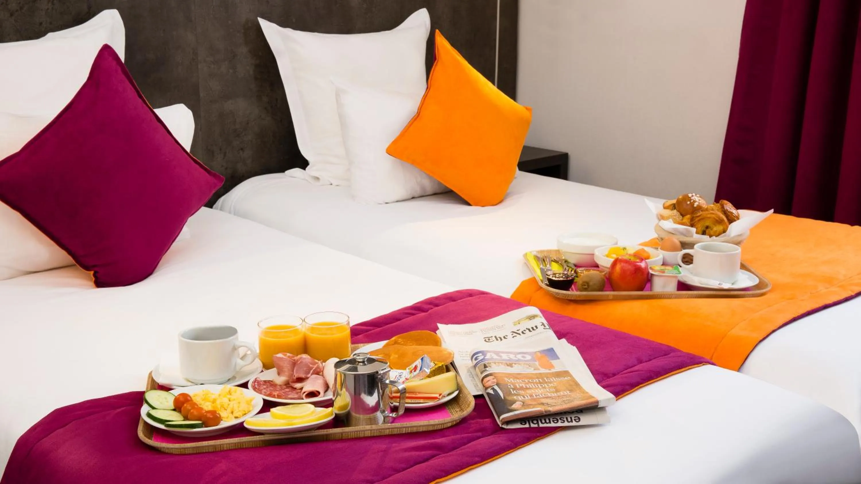 Food close-up, Bed in Hôtel du Plat d'Etain