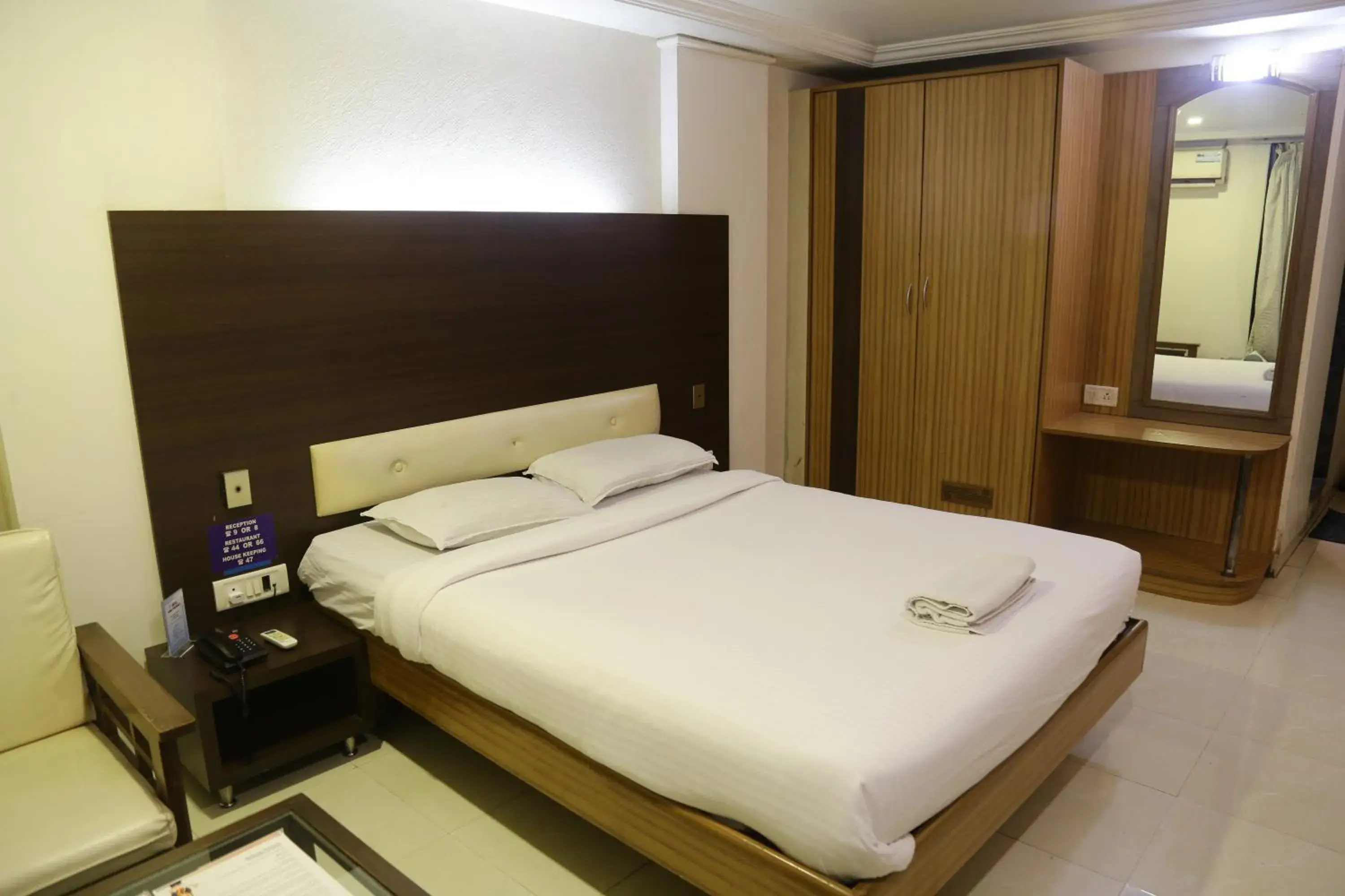 Bed in Venkat Presidency Bed in Venkat Presidency