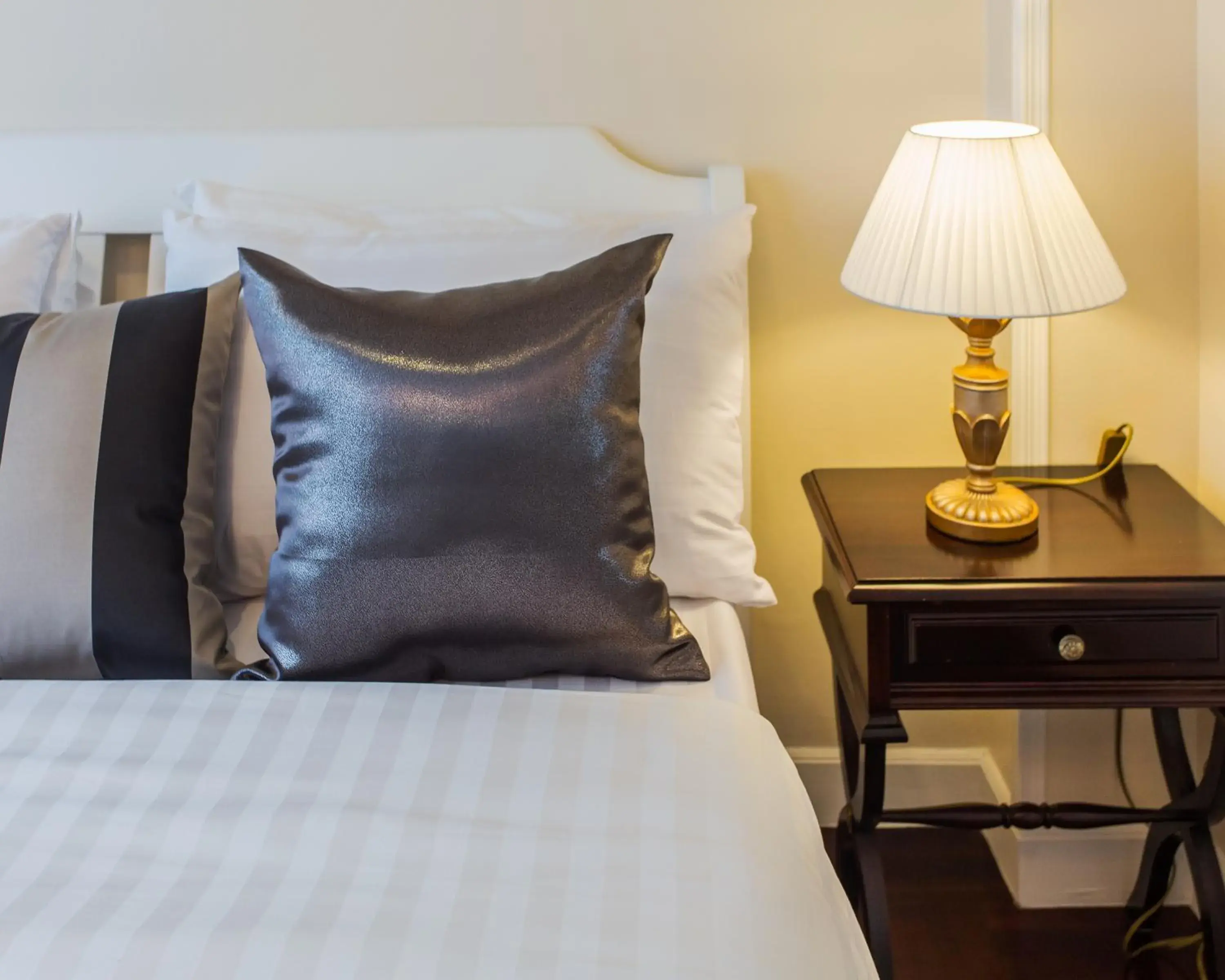 Family Room with Private Bathroom in The Lek Aree Family Room with Private Bathroom in The Lek Aree