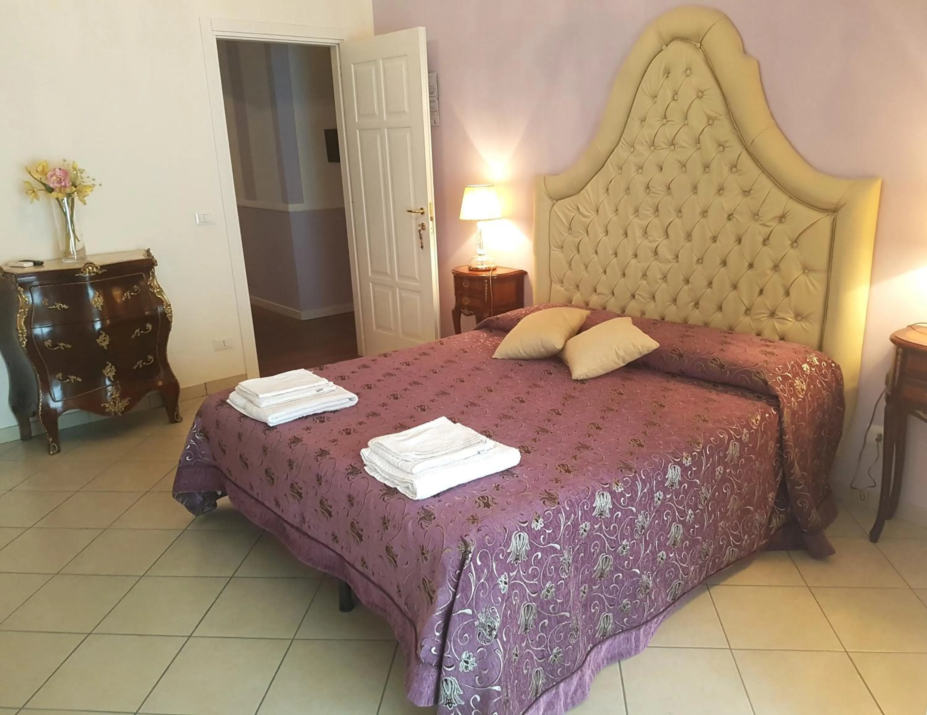 Bed in B&B TORRE DEI SARACENI