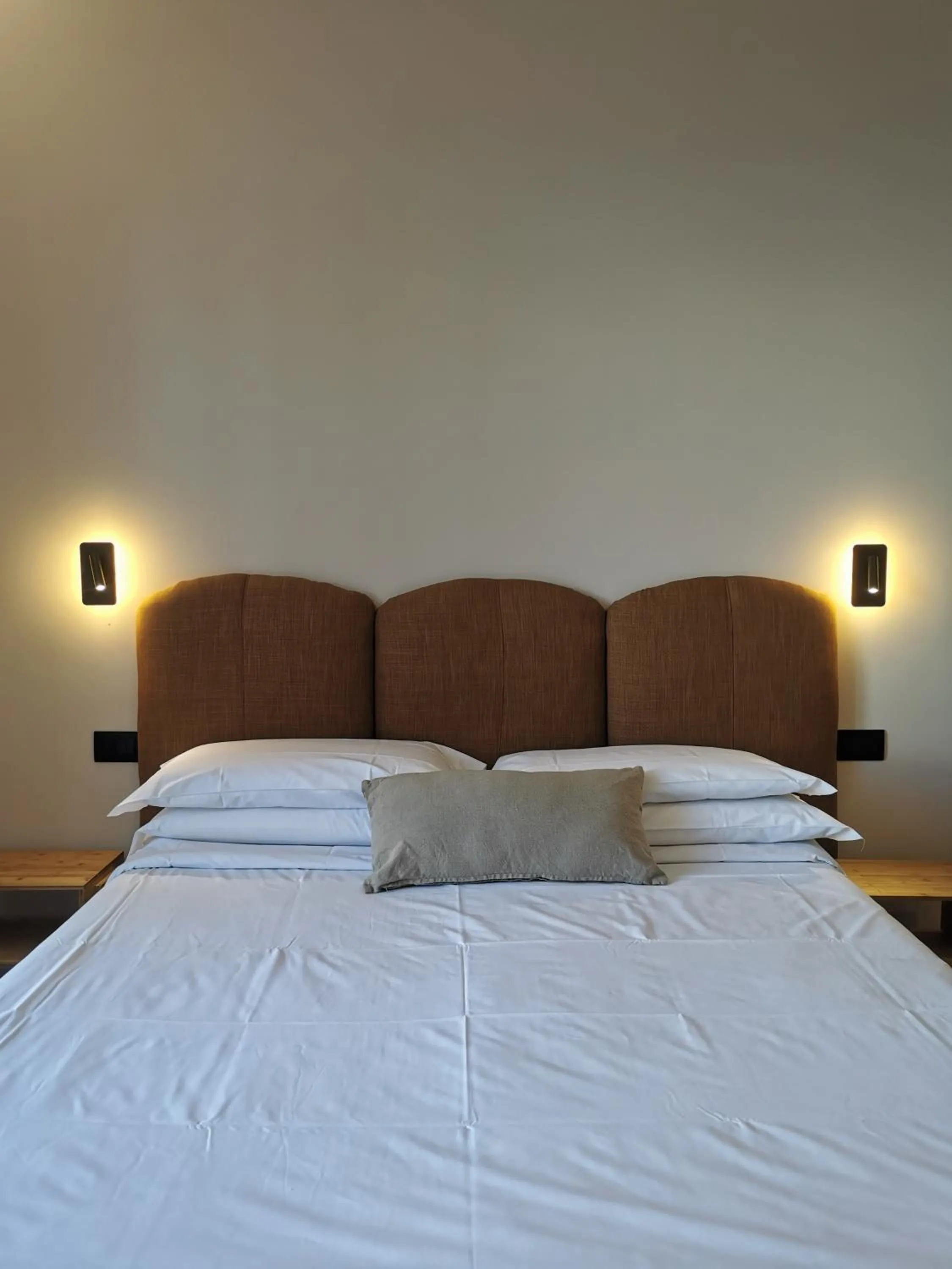 Bed in Albium Hotel