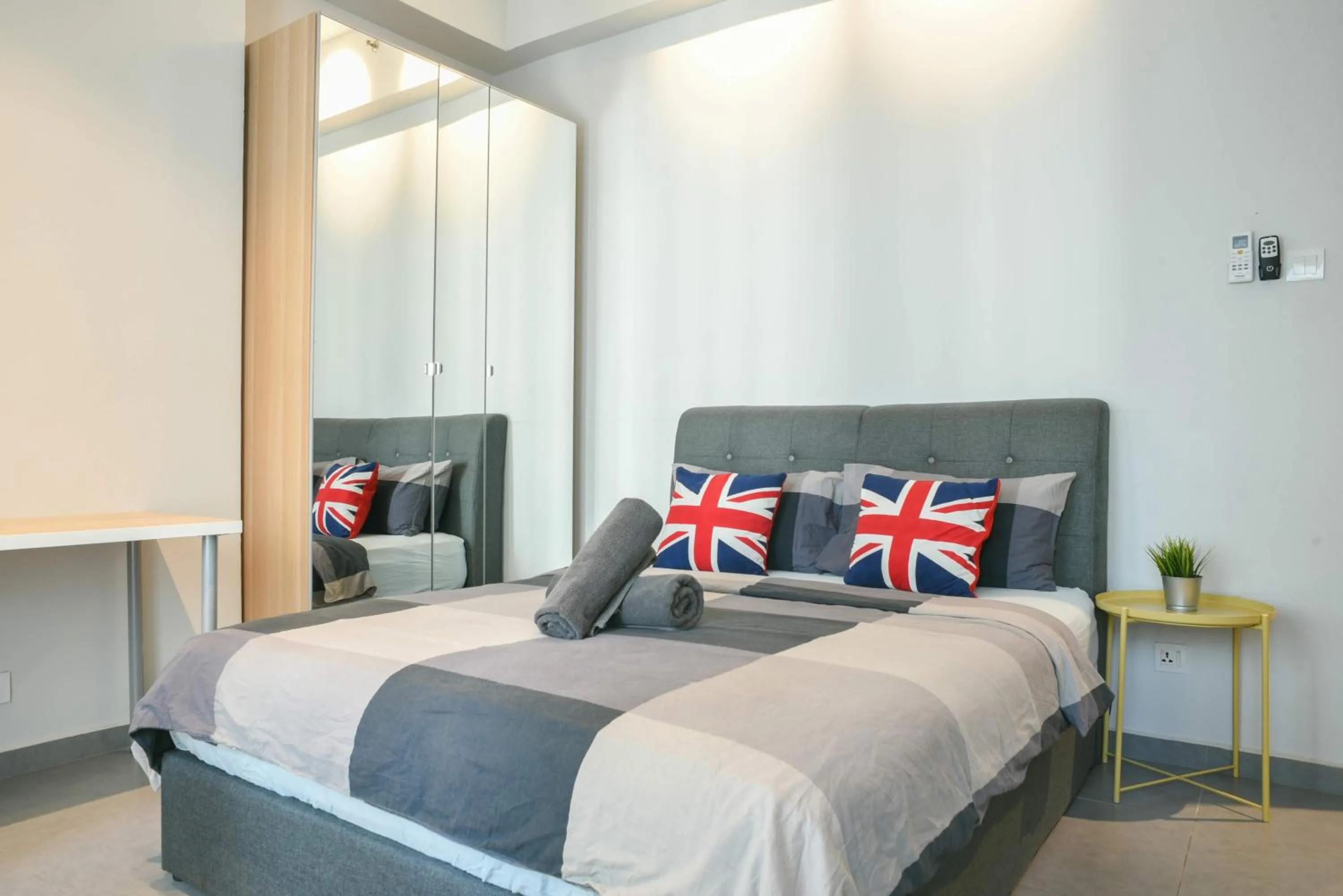 Two-Bedroom Apartment in Parkview Service Apartments
