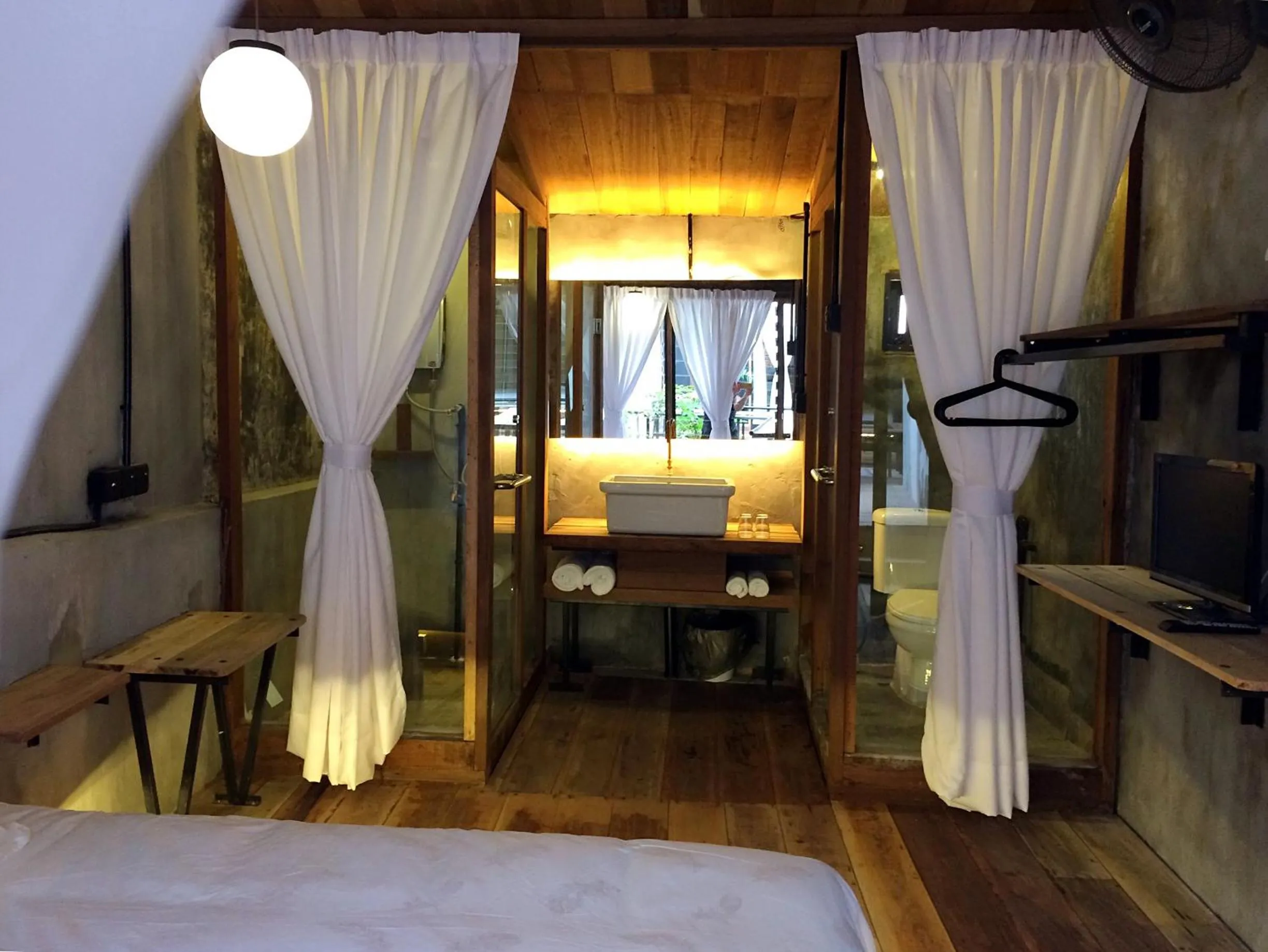 Bathroom, Bed in Rimba Hang Kasturi Villa