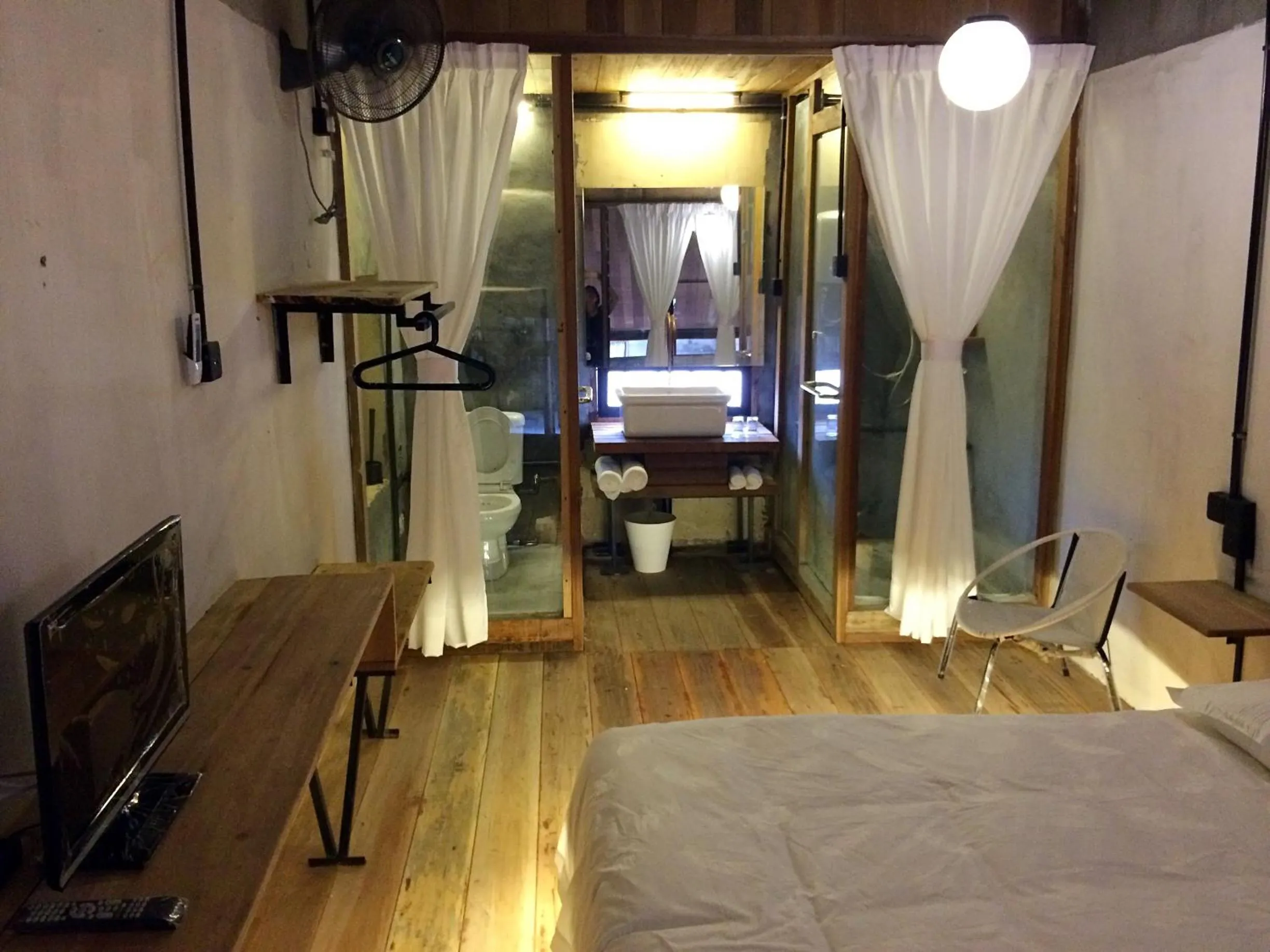 Bathroom, Bed in Rimba Hang Kasturi Villa