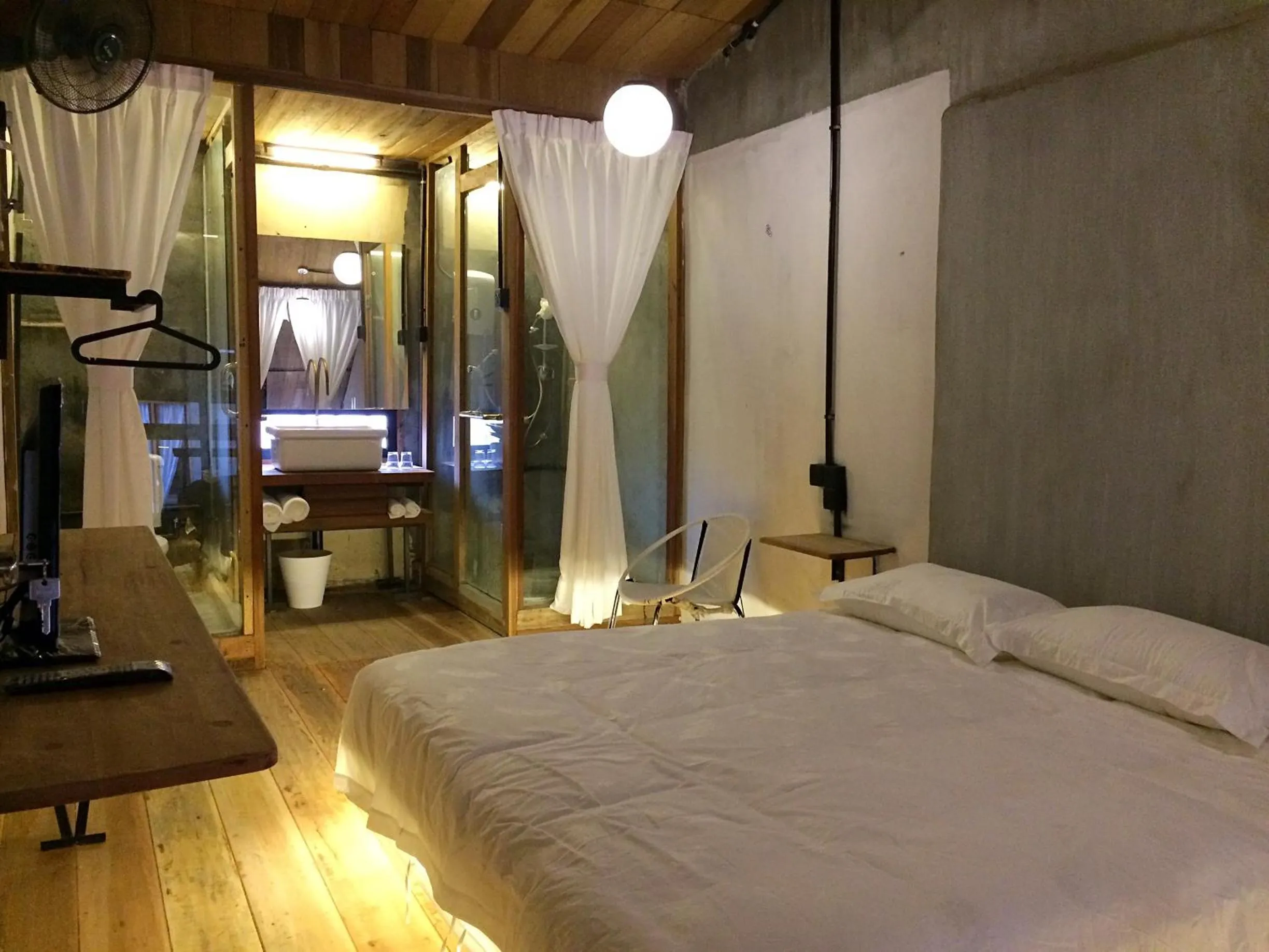 Bathroom, Bed in Rimba Hang Kasturi Villa