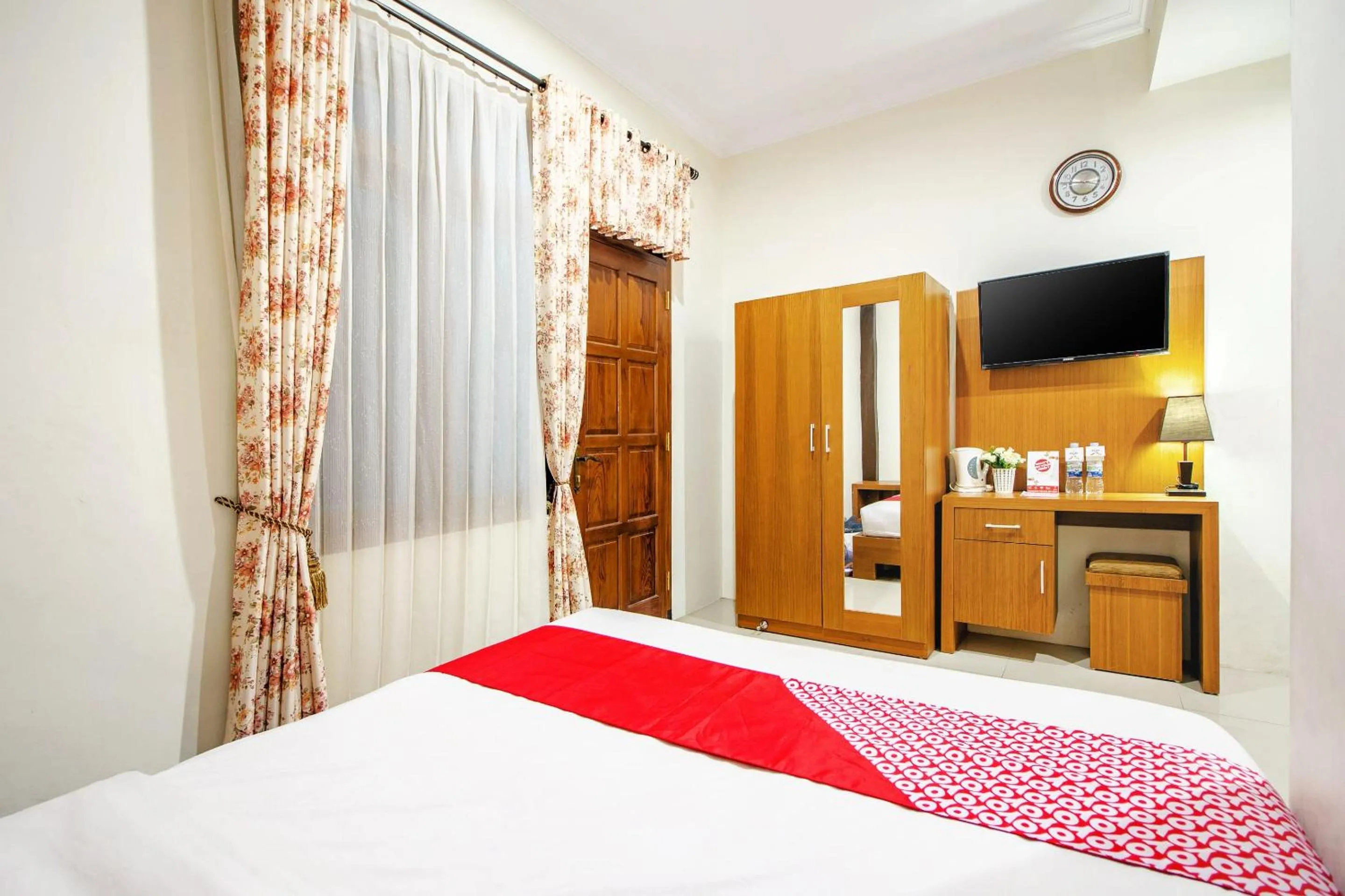 Bedroom in Super OYO 250 De'gadri Ndalem