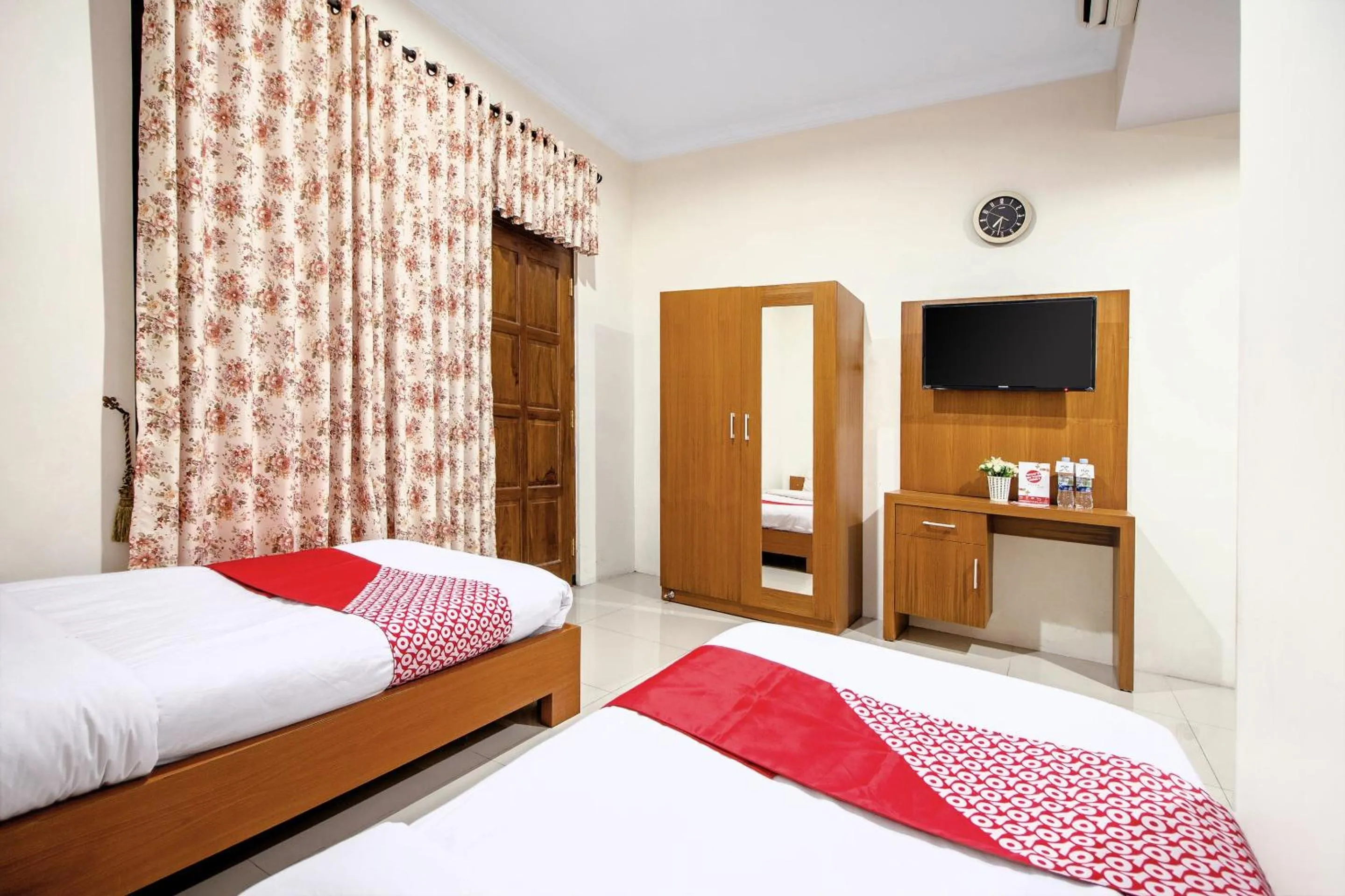 Bedroom in Super OYO 250 De'gadri Ndalem