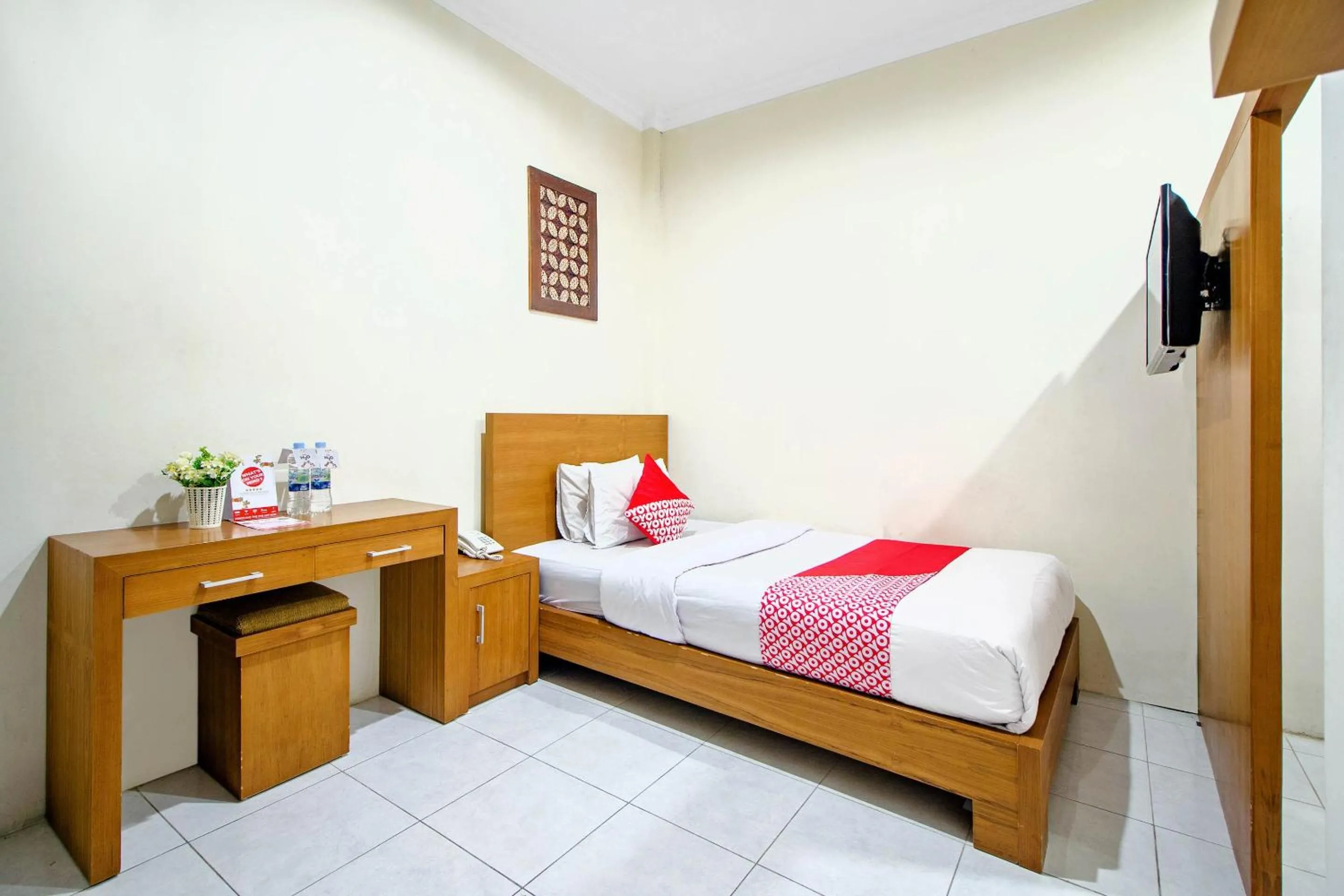 Bedroom in Super OYO 250 De'gadri Ndalem