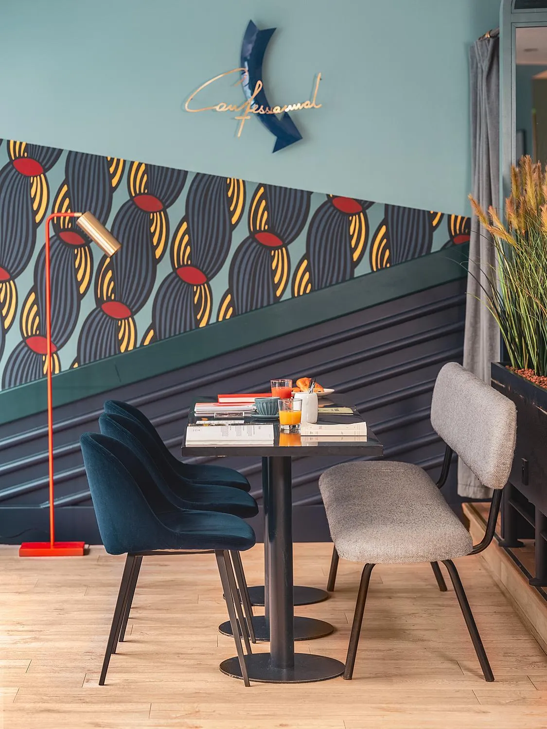 Seating area in Bob Hotel