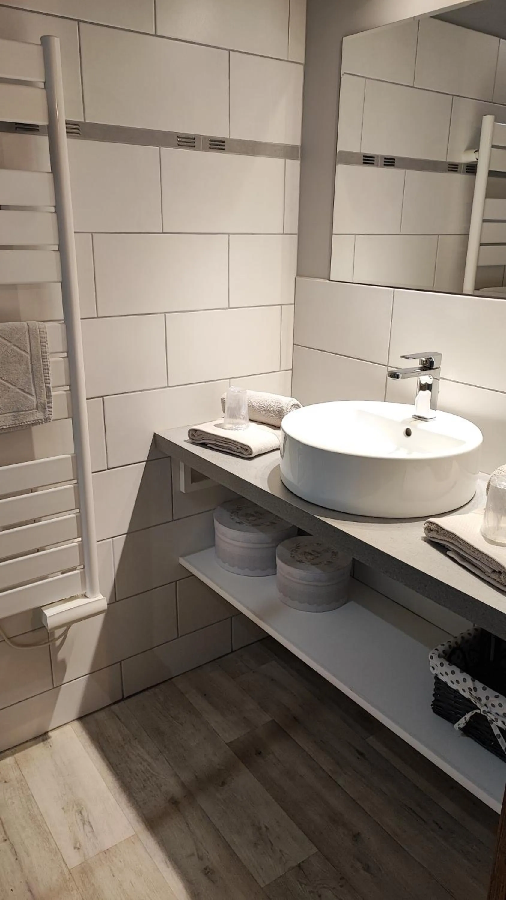 Bathroom in Au Clos Des Templiers