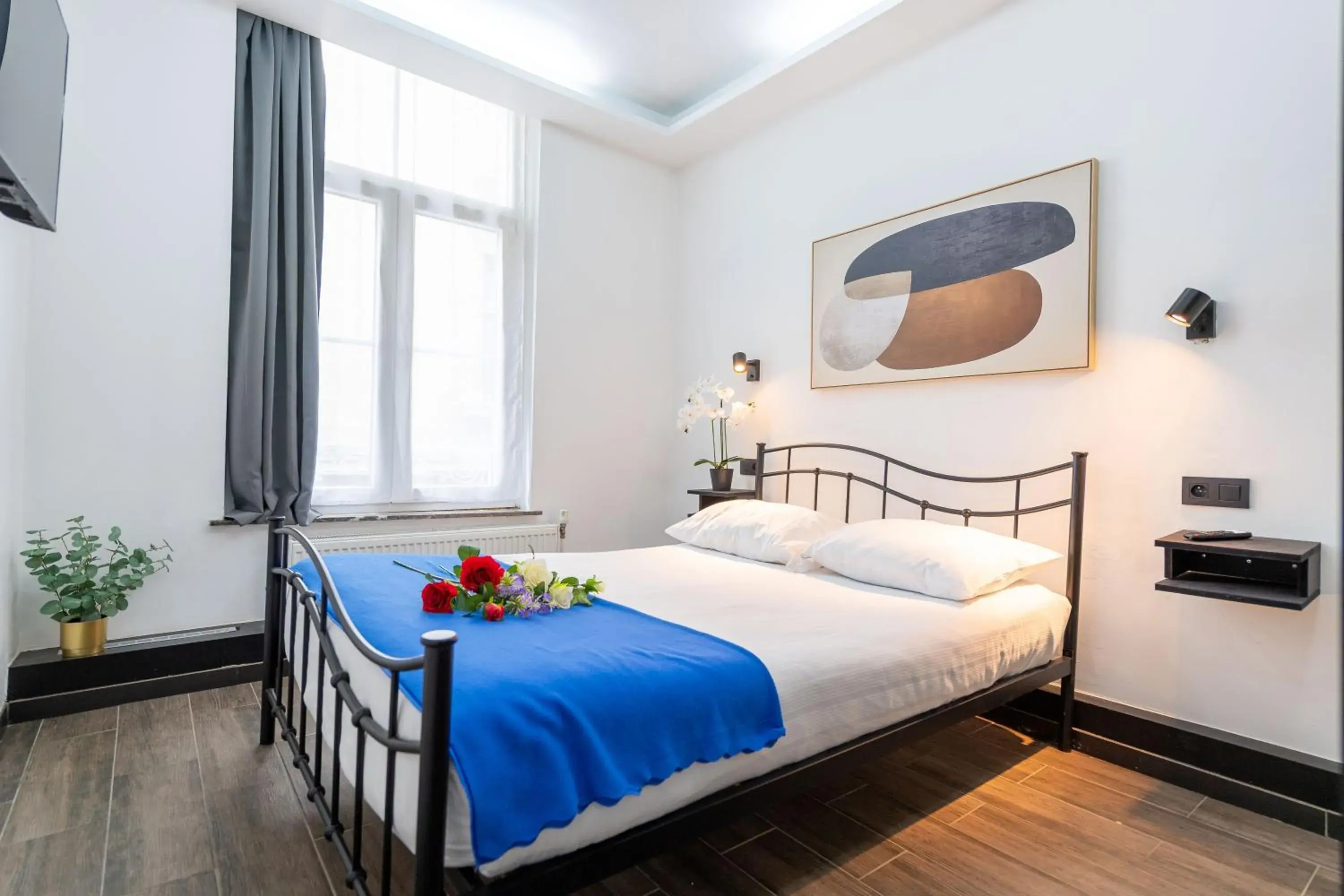 Bed in Hotel Le Grand Colombier Bed in Hotel Le Grand Colombier