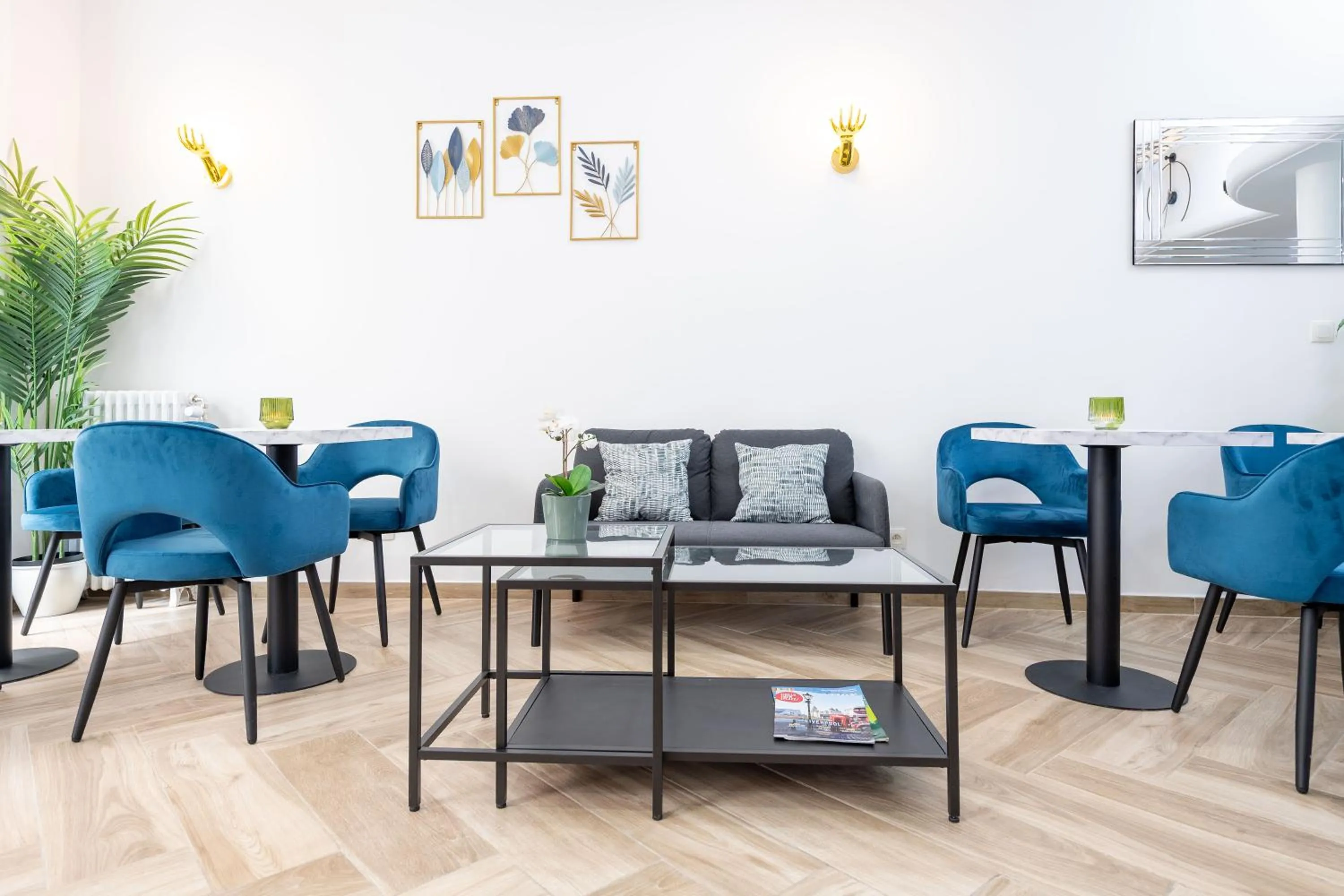 Seating area in Hotel Le Grand Colombier
