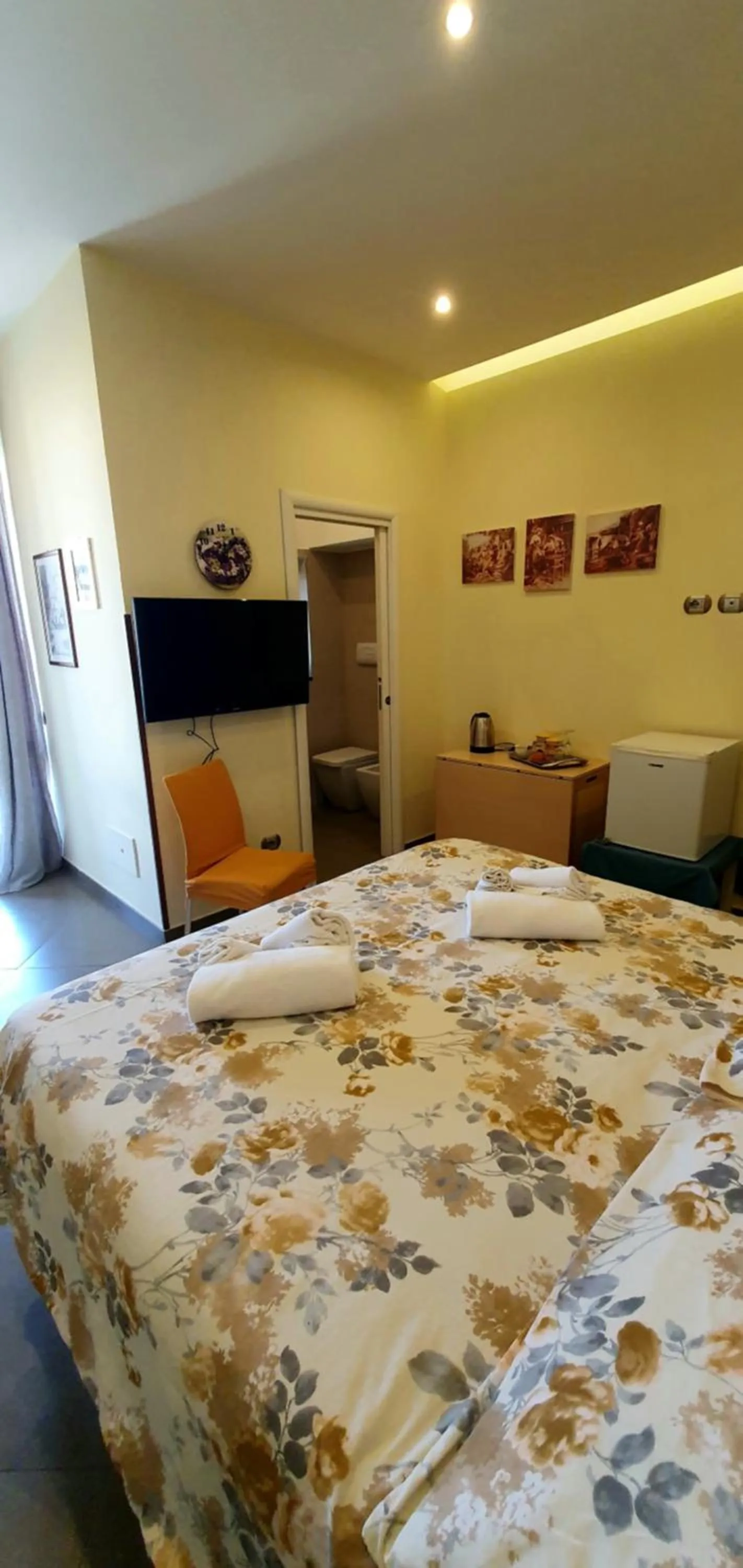 Photo of the whole room, Bed in Casa Aristide