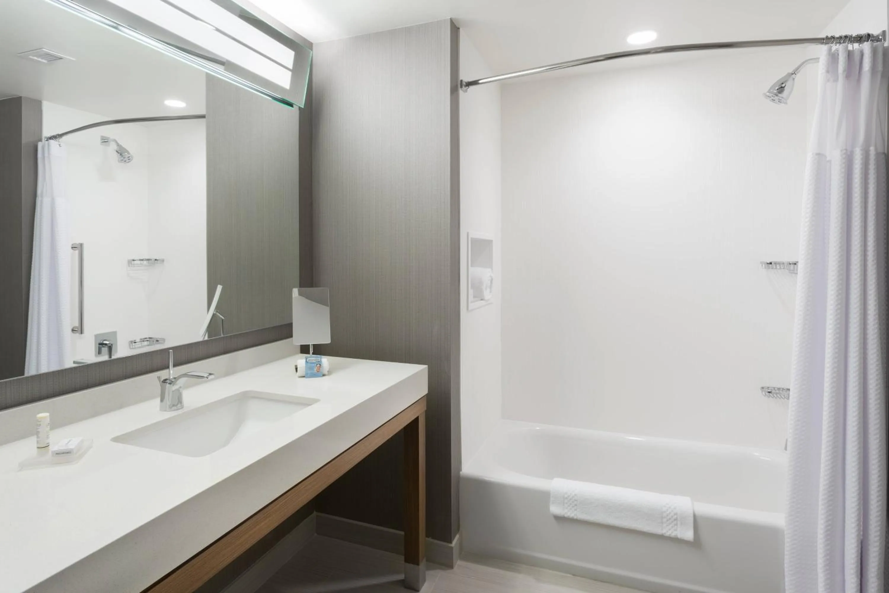 Bathroom in Courtyard by Marriott Ruston