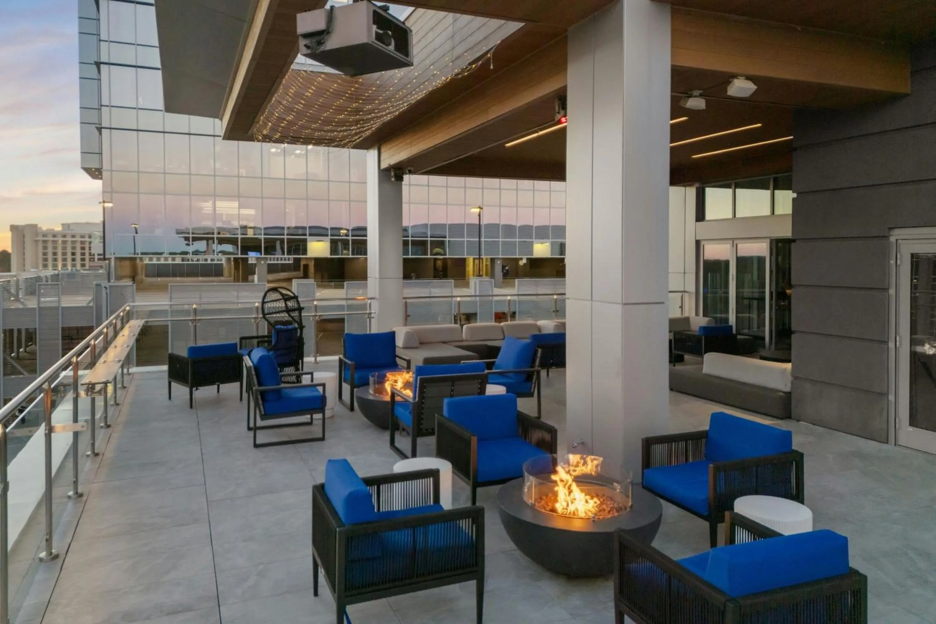 Lounge or bar in AC Hotel by Marriott Raleigh North Hills