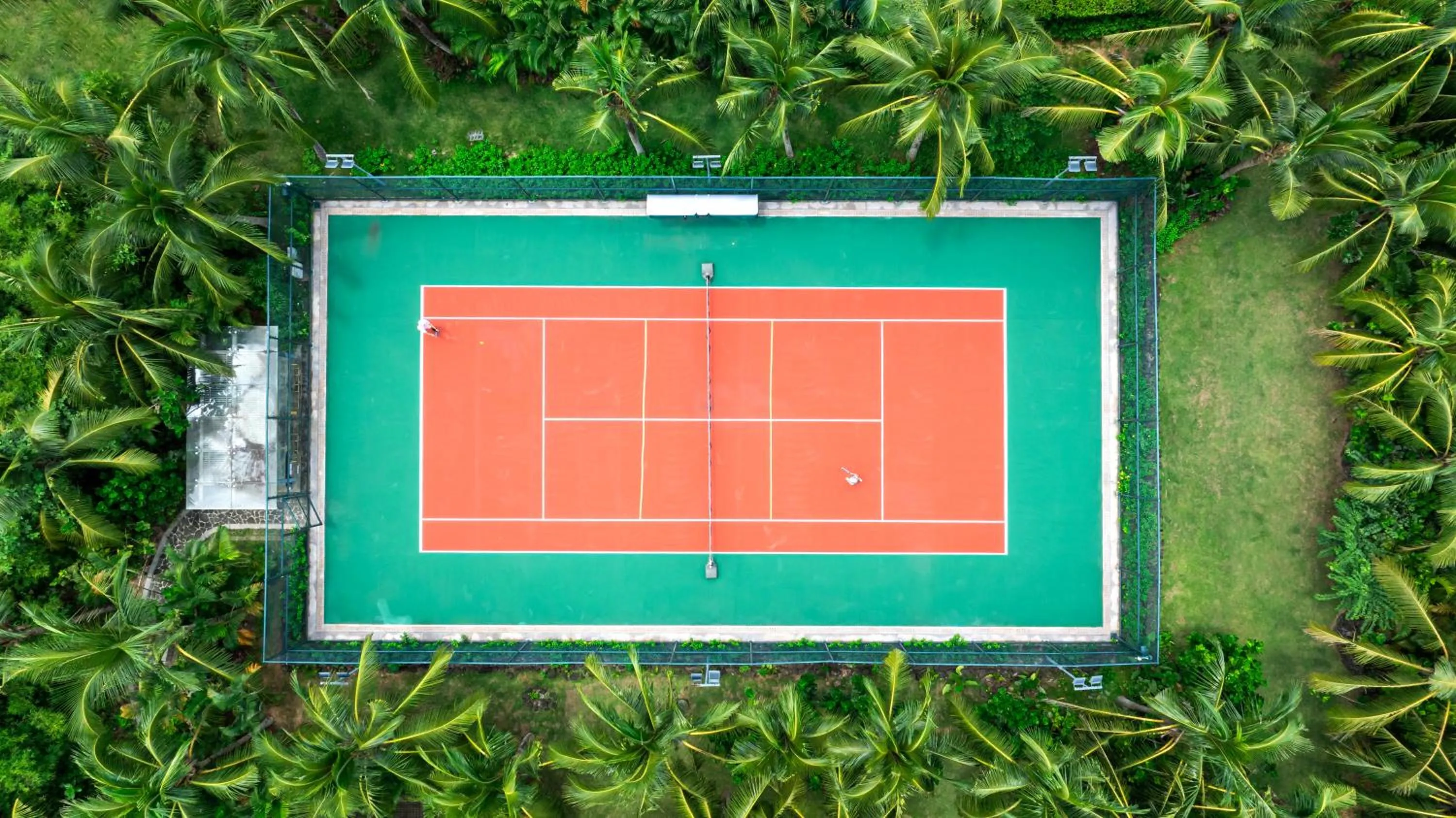 Tennis court in The Ritz-Carlton, Haikou