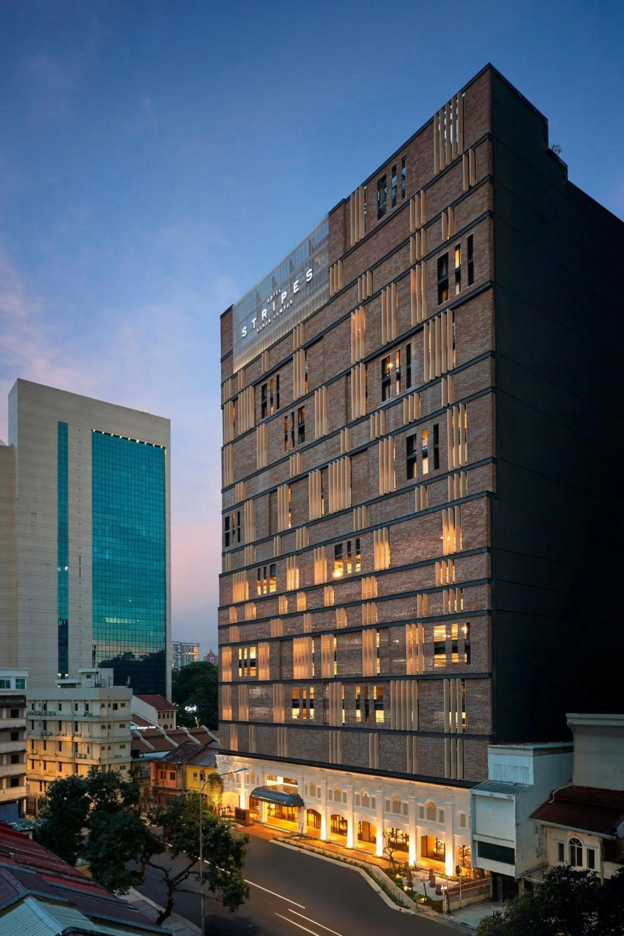 Property building in Hotel Stripes Kuala Lumpur, Autograph Collection