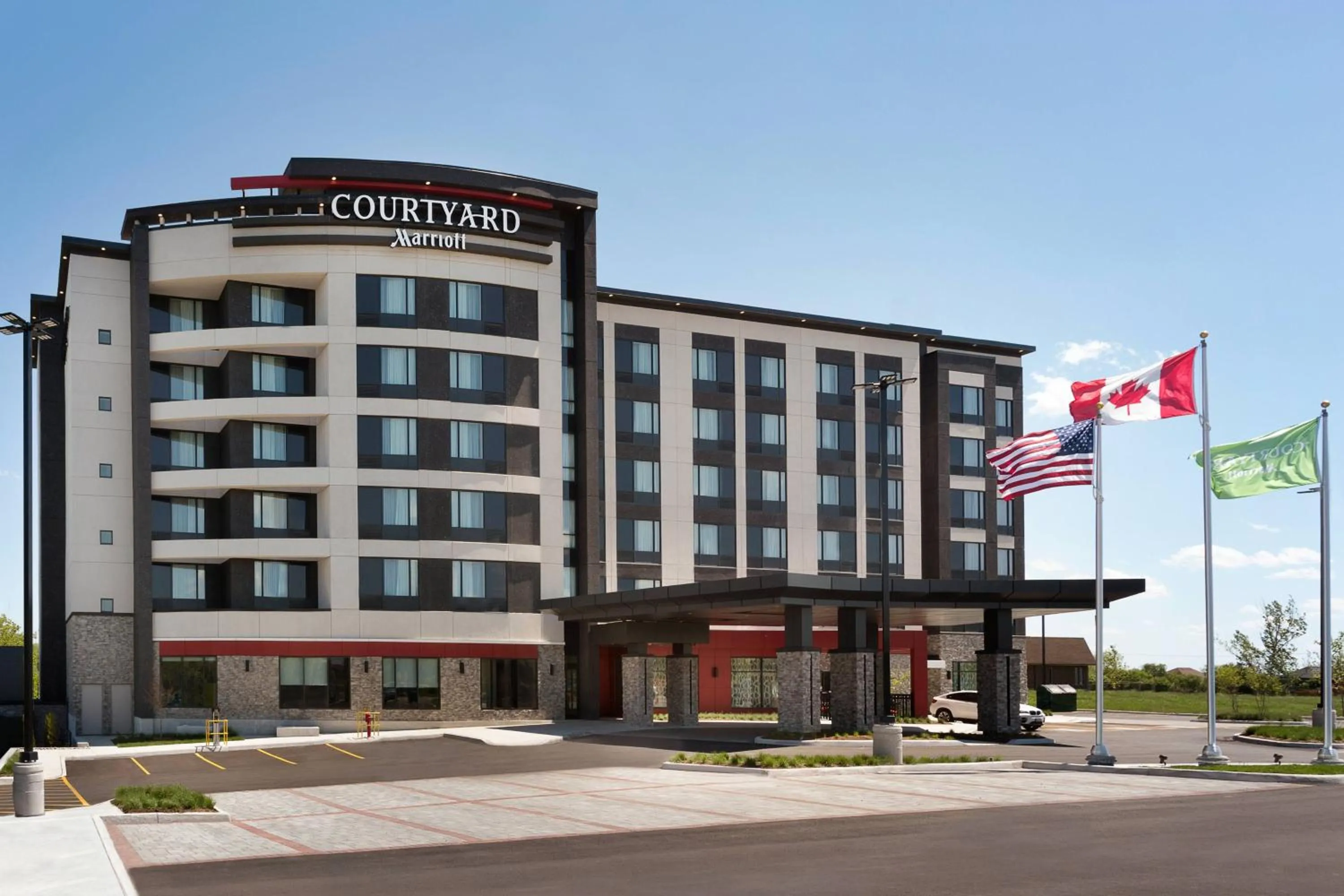 Property building in Courtyard by Marriott Toronto Mississauga/West
