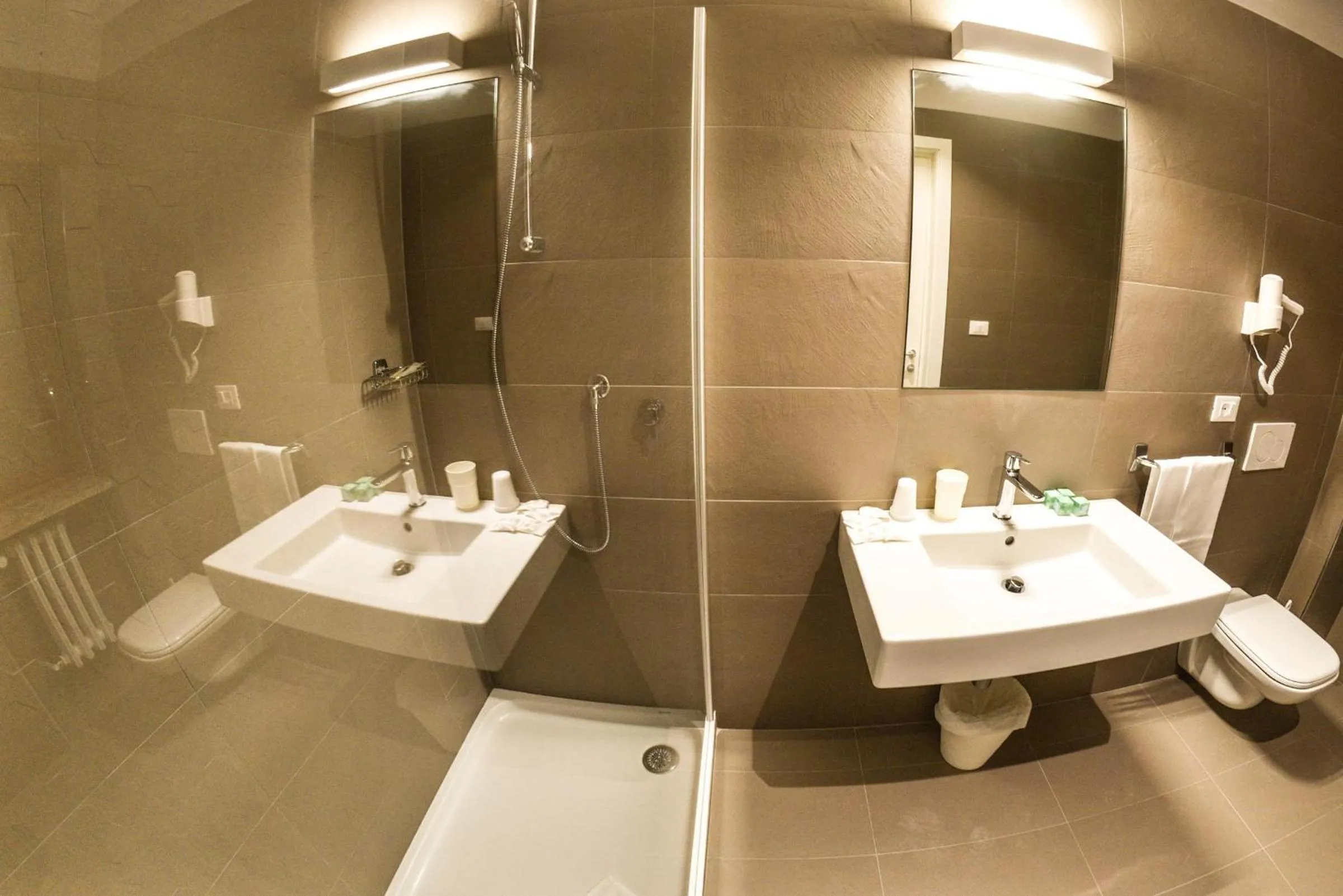 Bathroom in Grand Hotel Europa Rivisondoli Centro