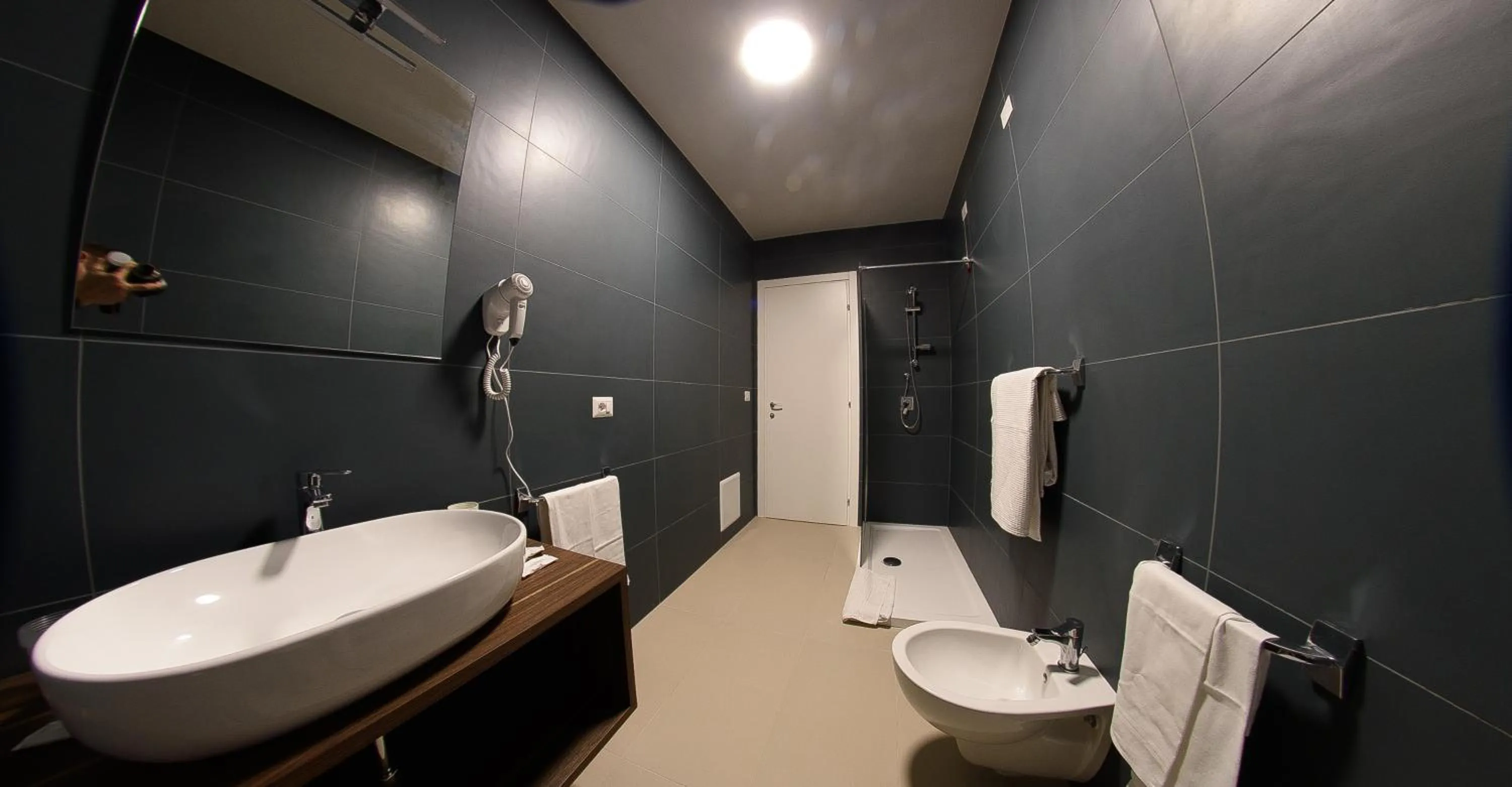 Bathroom in Grand Hotel Europa Rivisondoli Centro