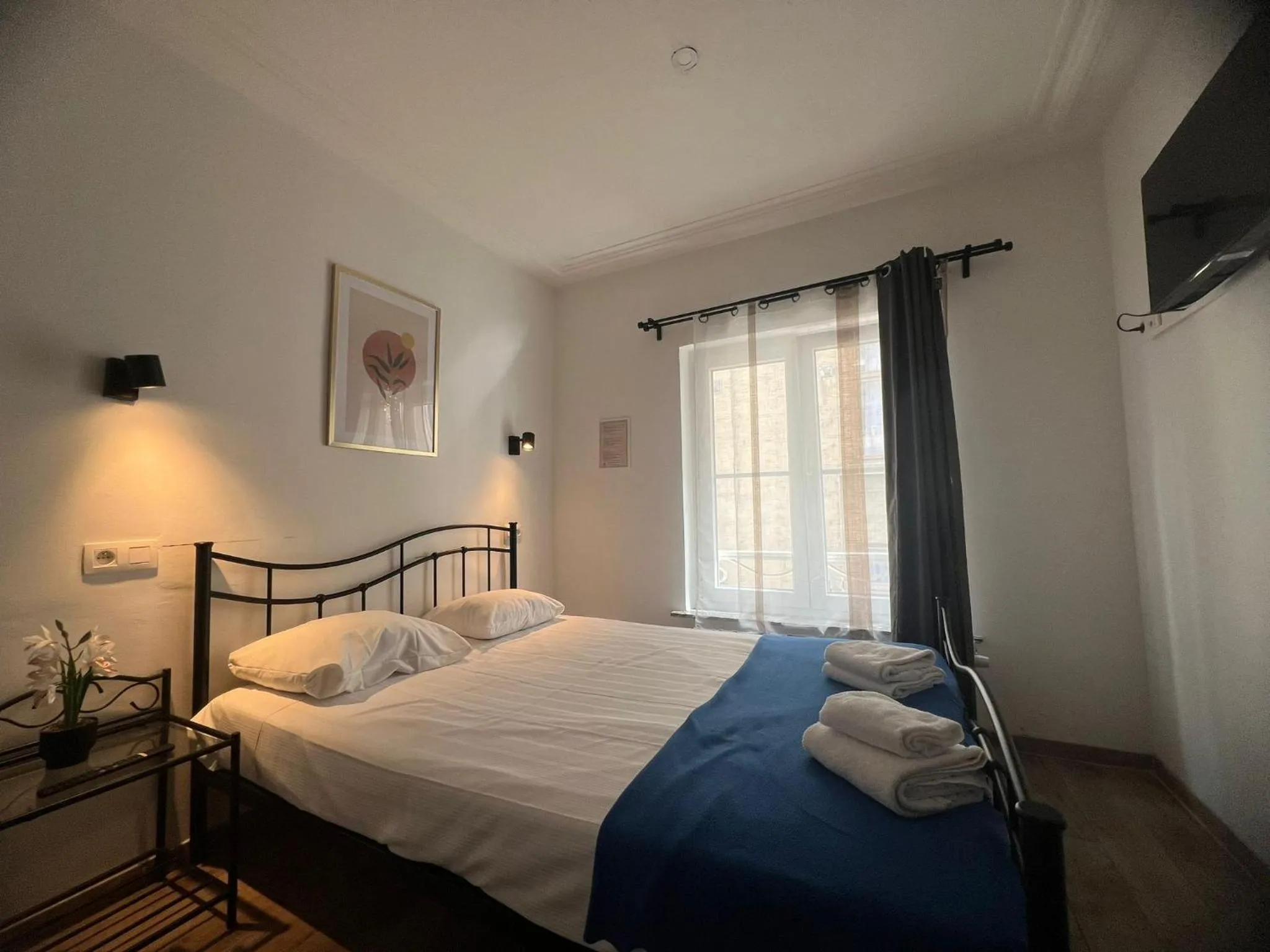 Bed in Hotel Abberdeen