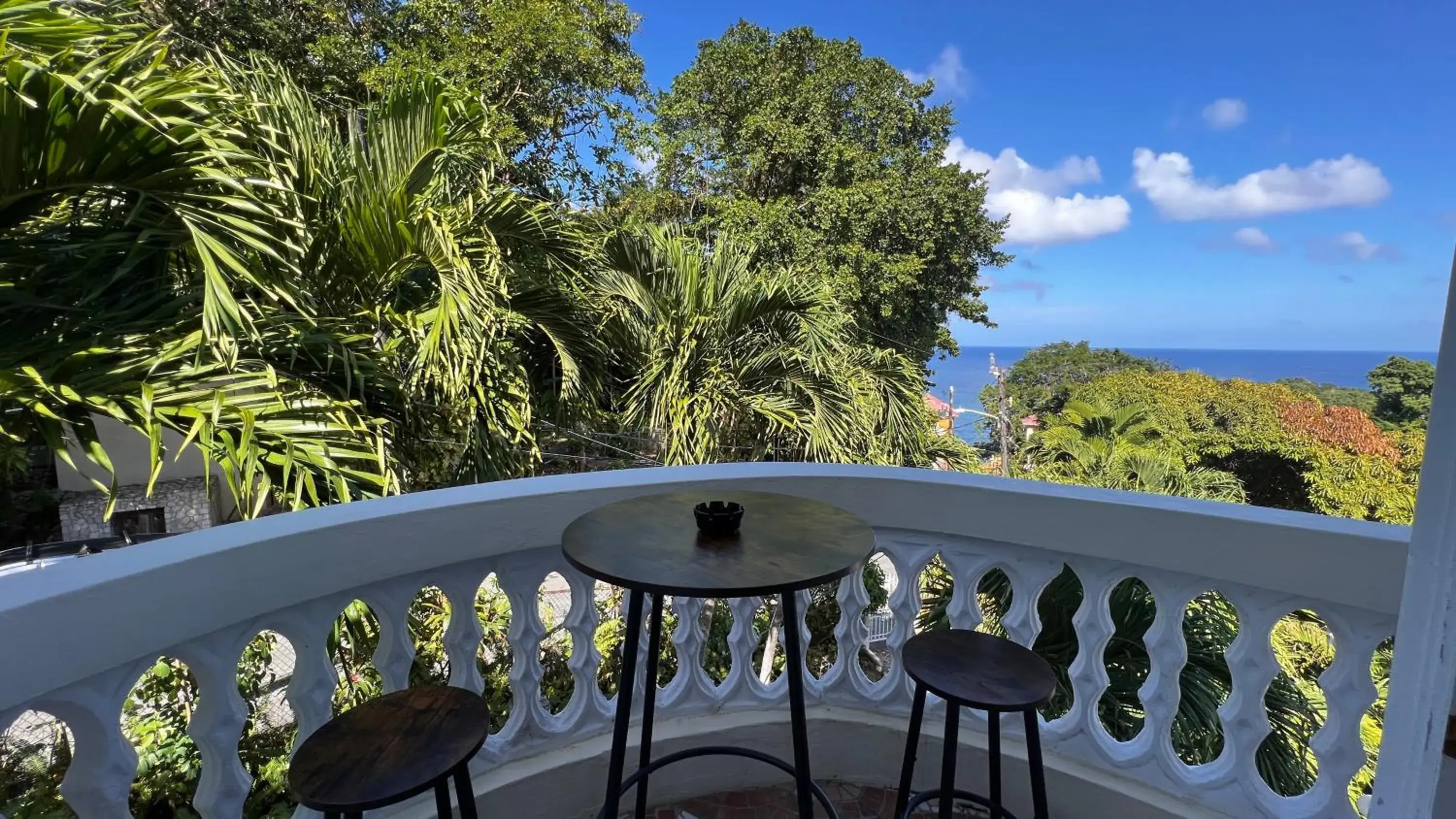 King Room with Sea View in All Nations Guest House King Room with Sea View in All Nations Guest House