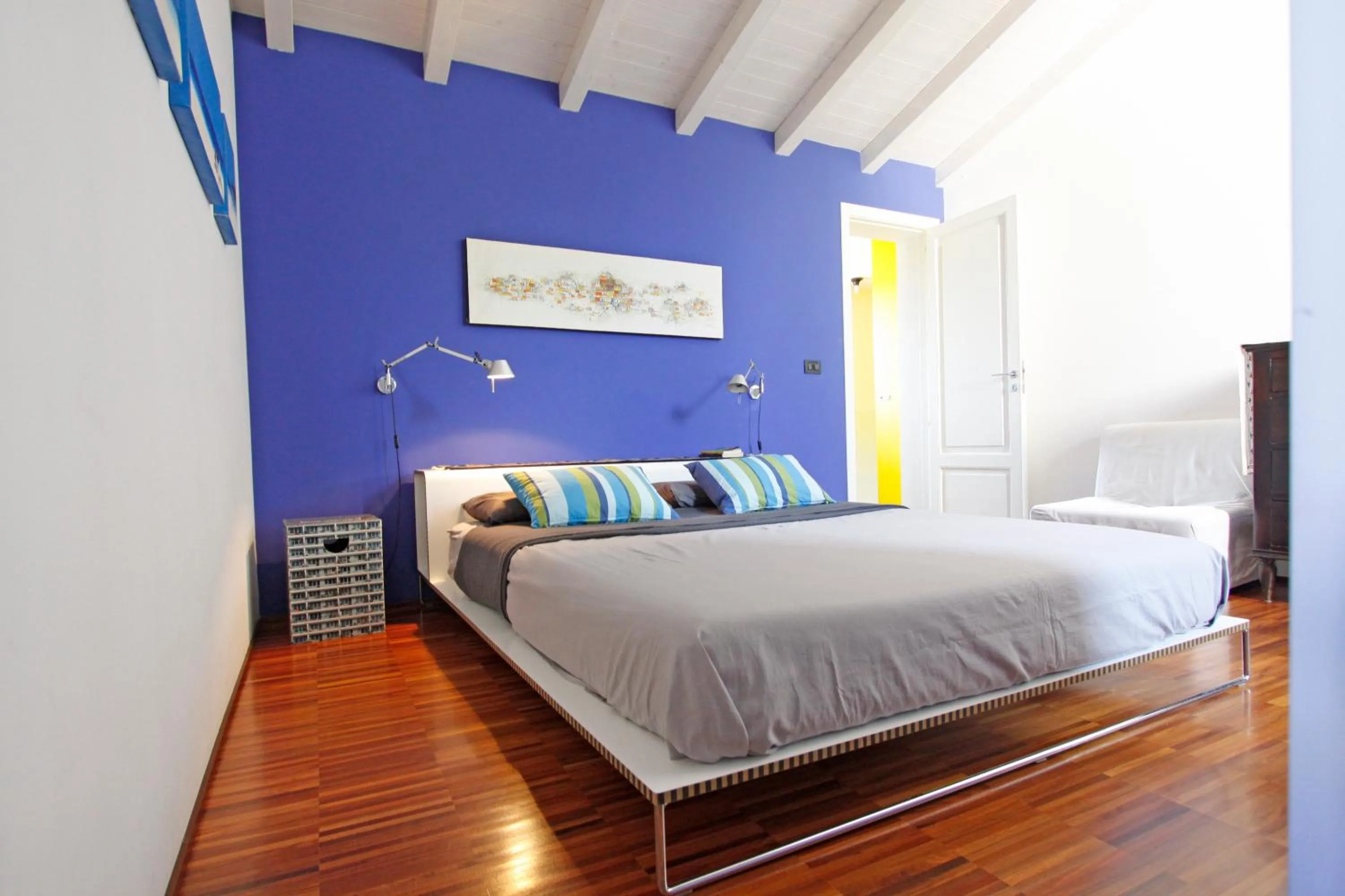 SCS Modern luxury penthouse URG