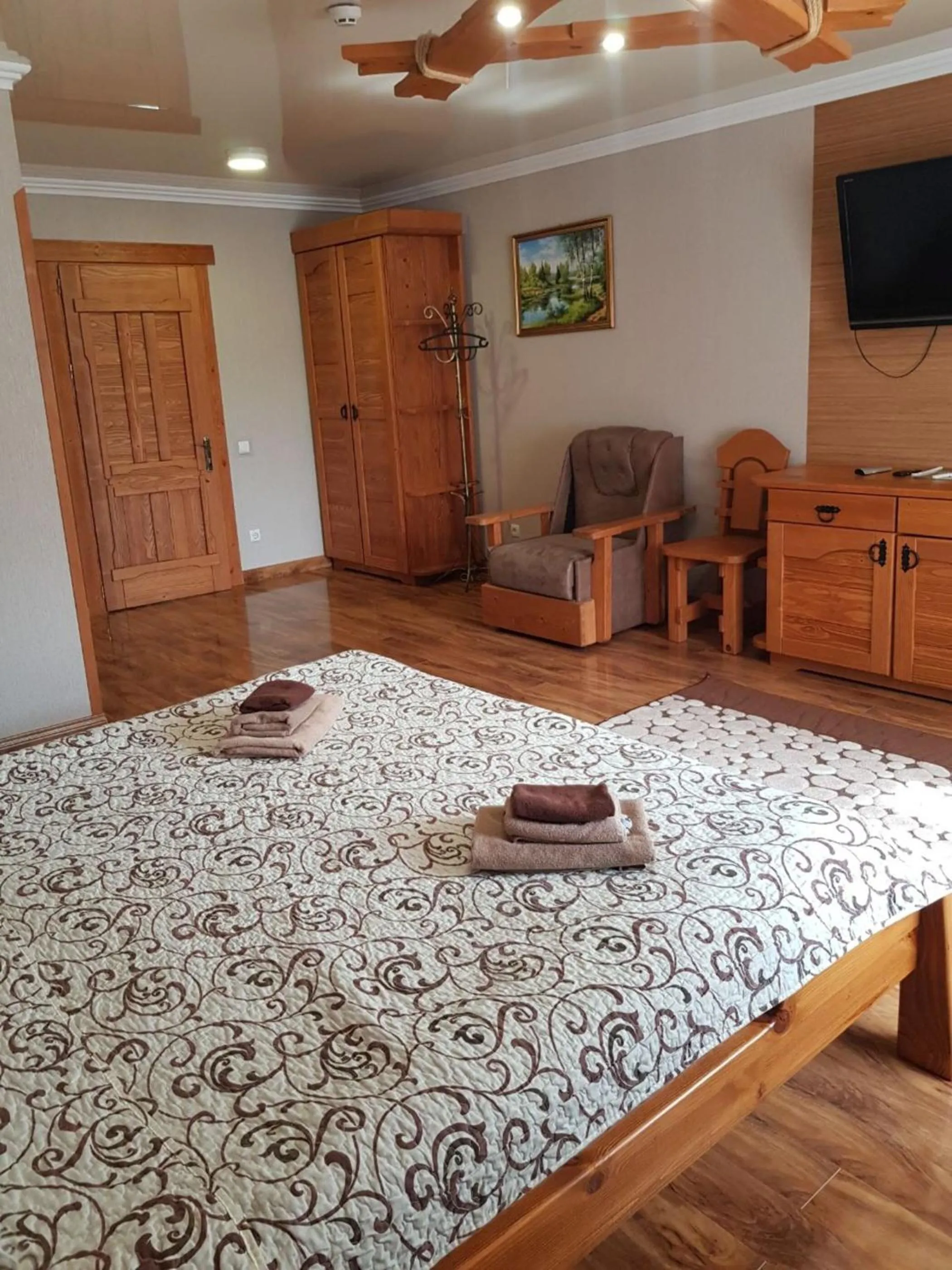 Large Double Room in Dayarta