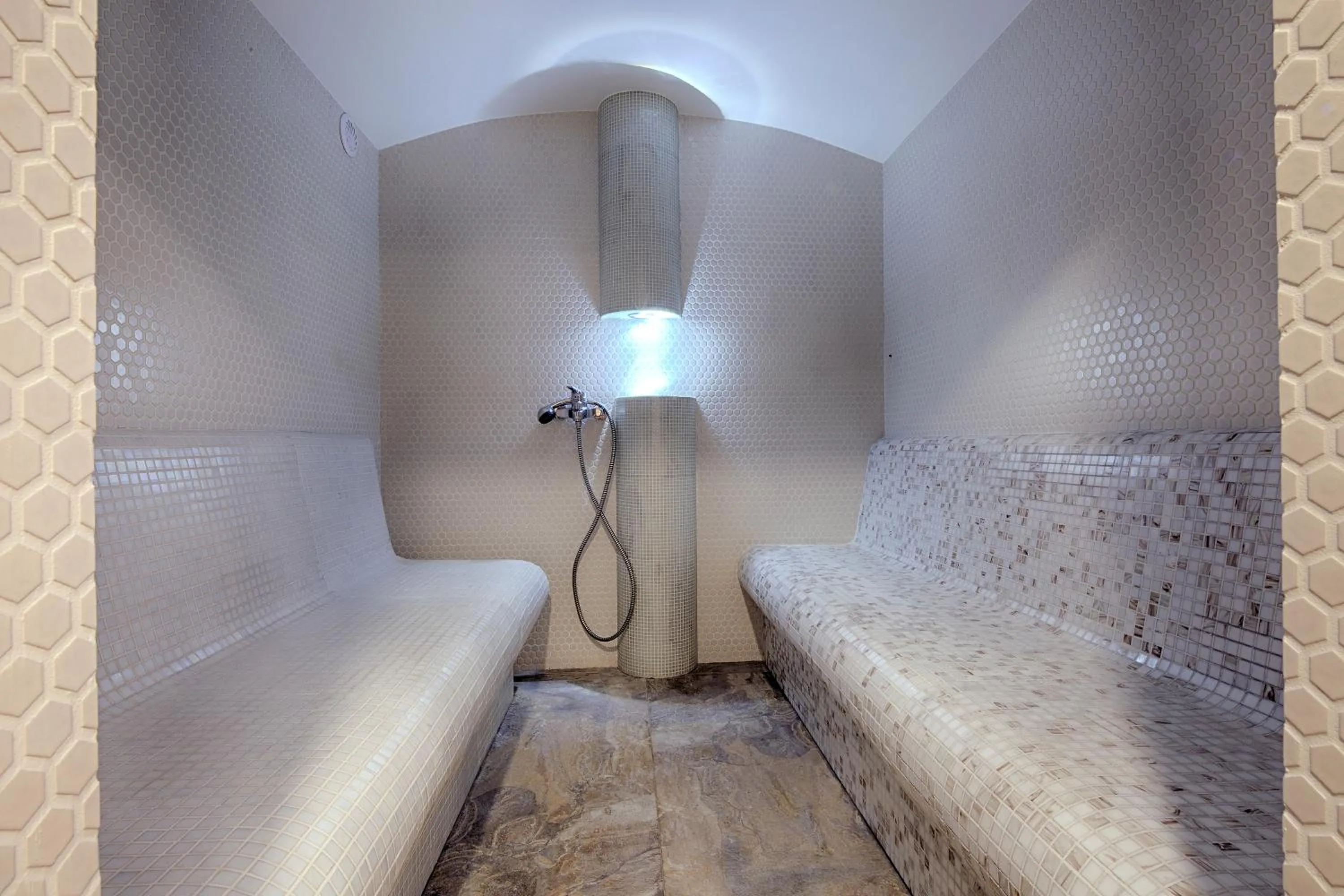 Sauna in Gordonówka Residence & SPA- sauna i jacuzzi-przeżyj niezapomniany pobyt