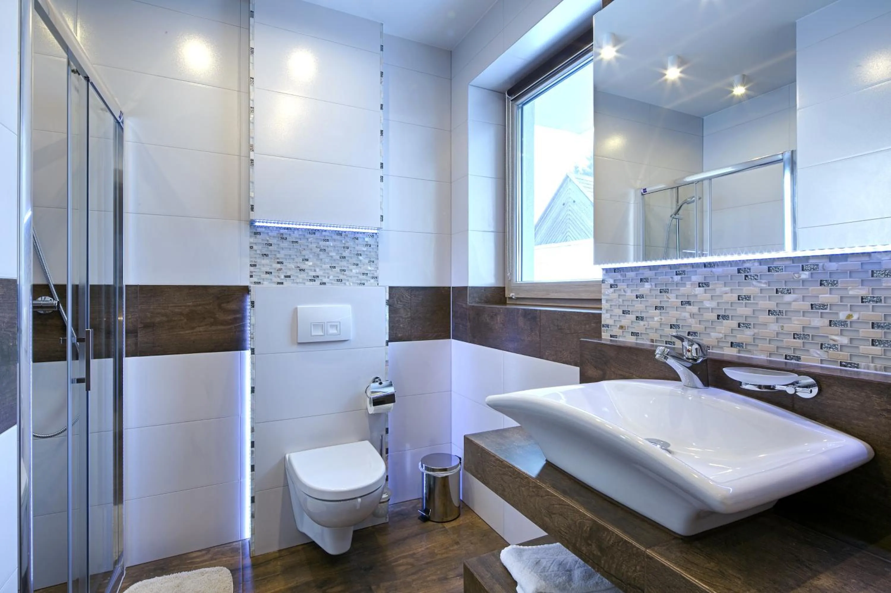 Shower in Gordonówka Residence & SPA- sauna i jacuzzi-przeżyj niezapomniany pobyt