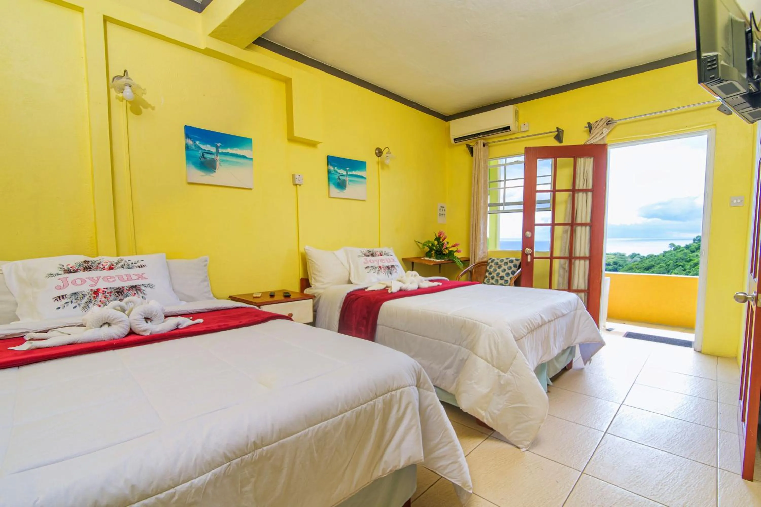 View (from property/room), Bed in Tropical Paradise View