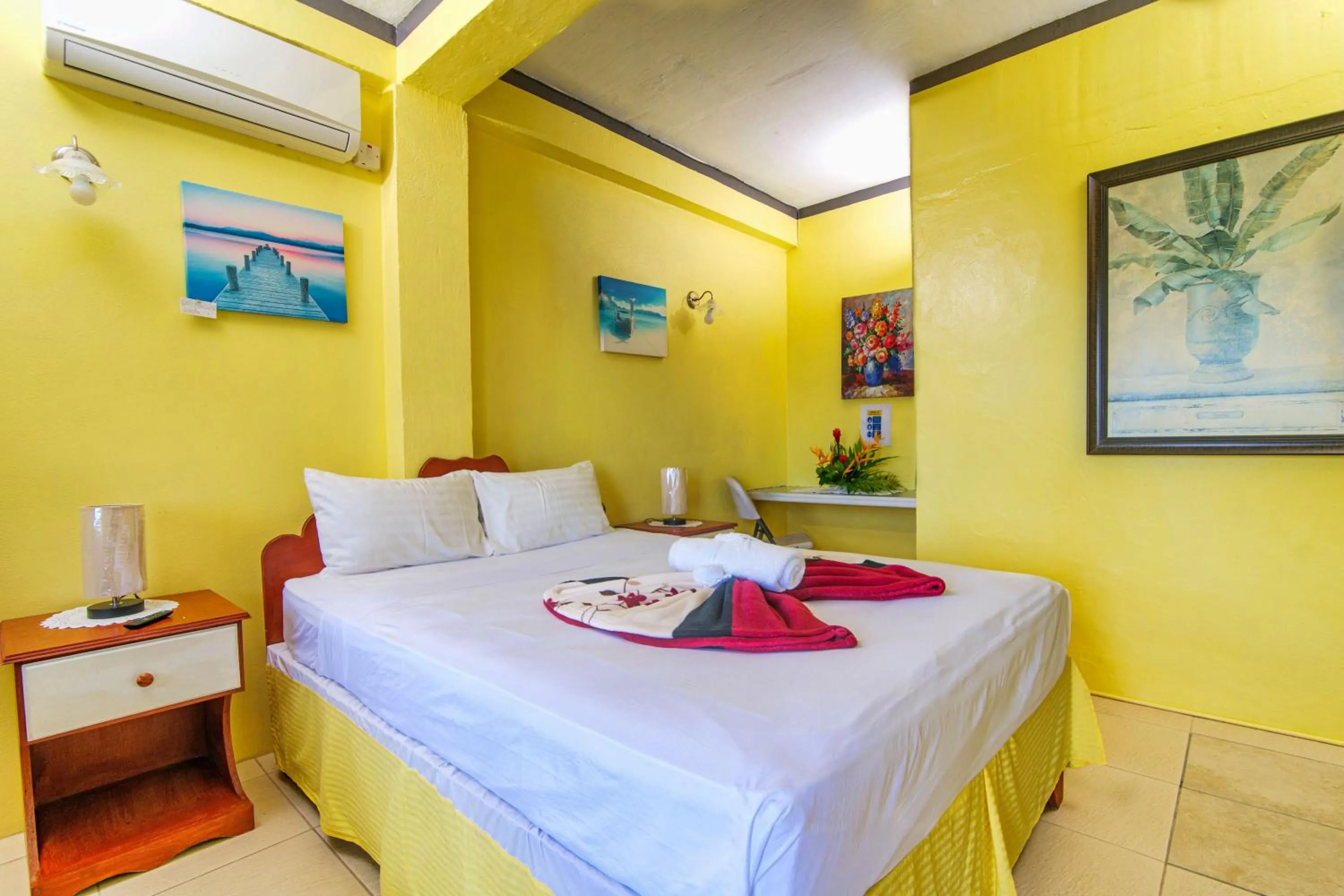 Bed in Tropical Paradise View