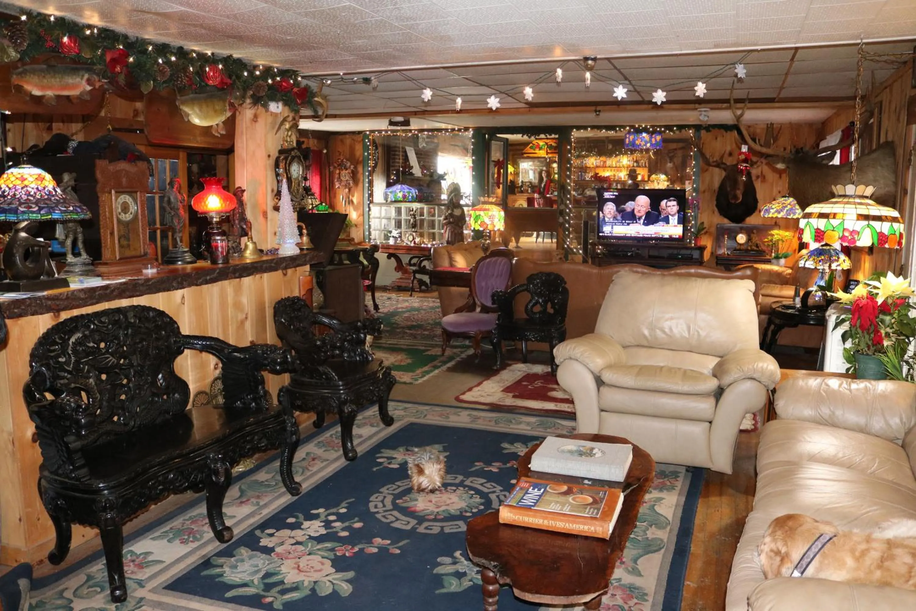 Colonial Inn