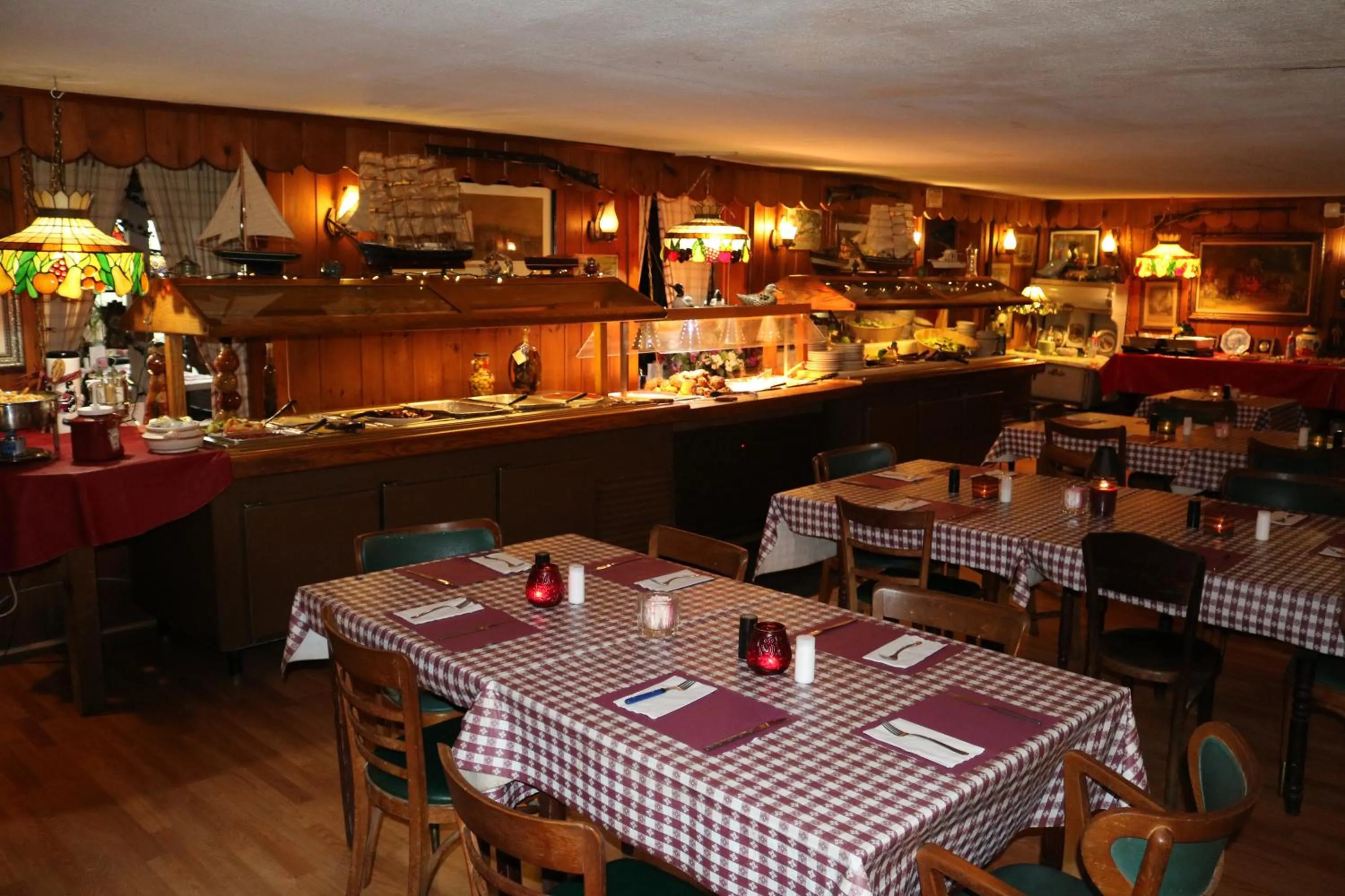 Colonial Inn