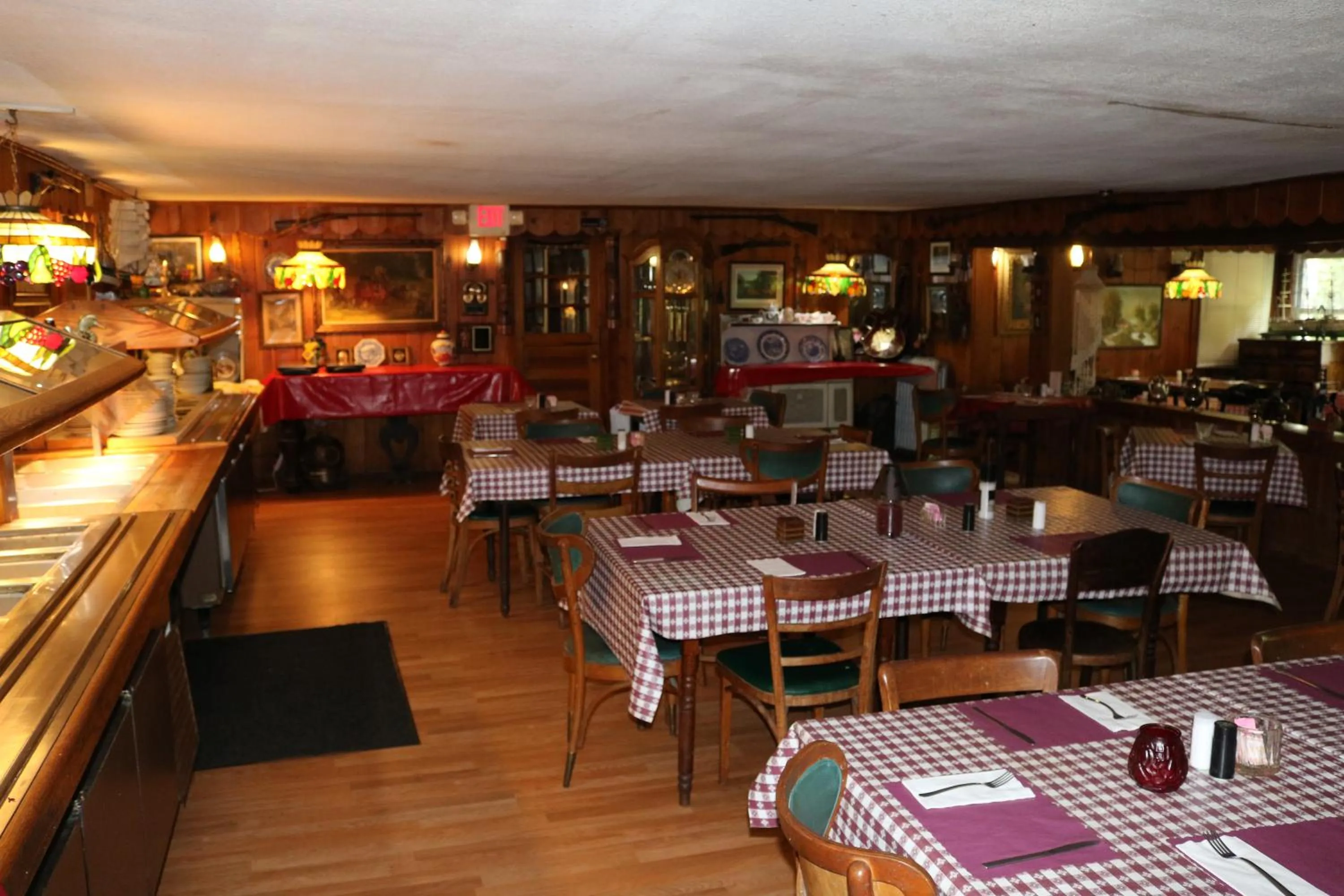 Colonial Inn