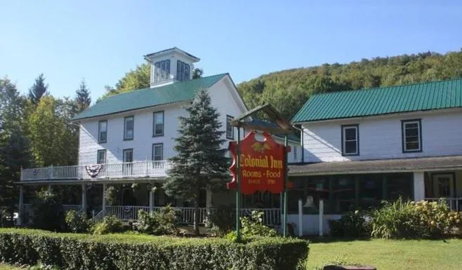 Neighbourhood in Colonial Inn