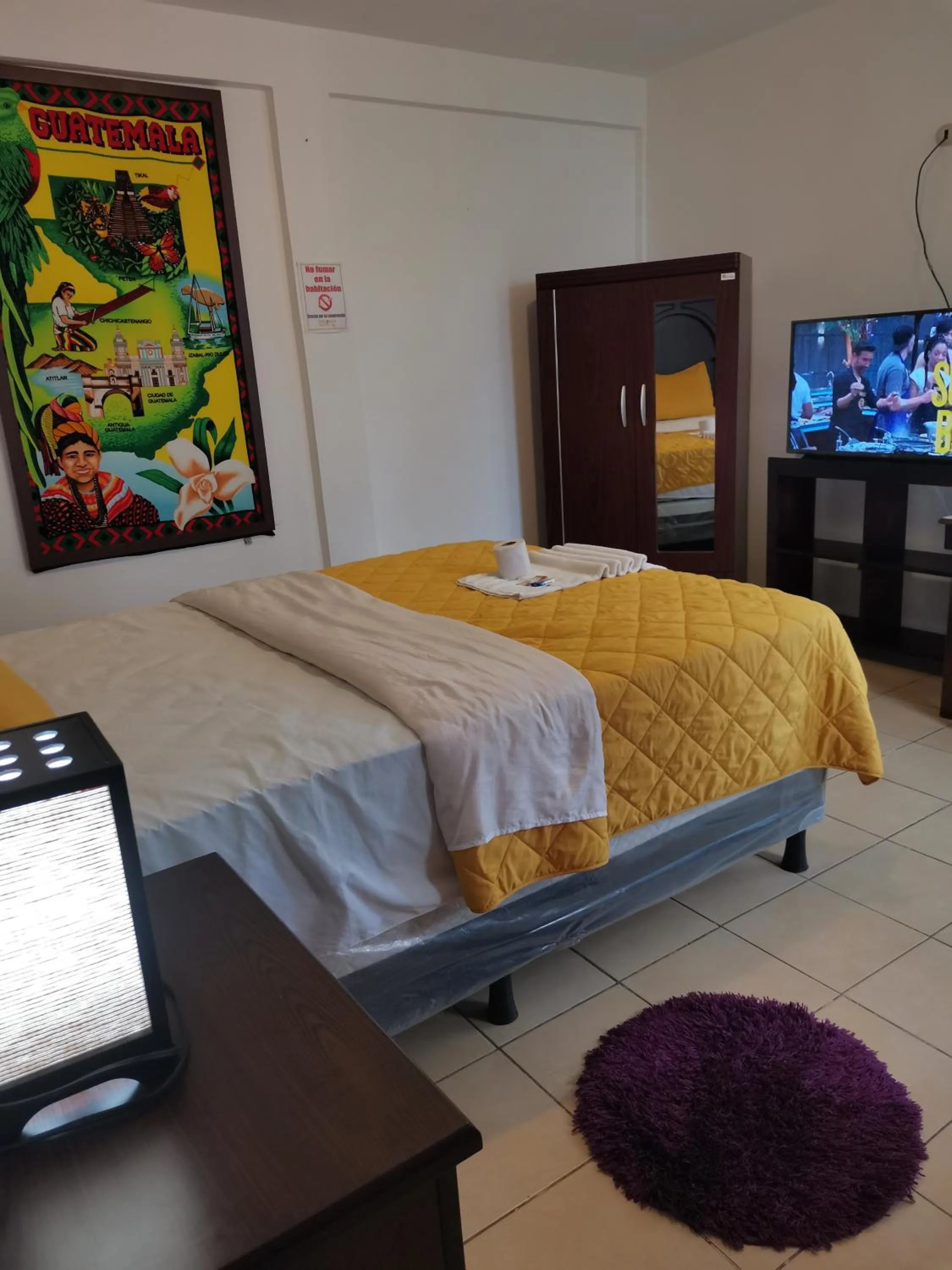 Bed in Pescador Hotel PH