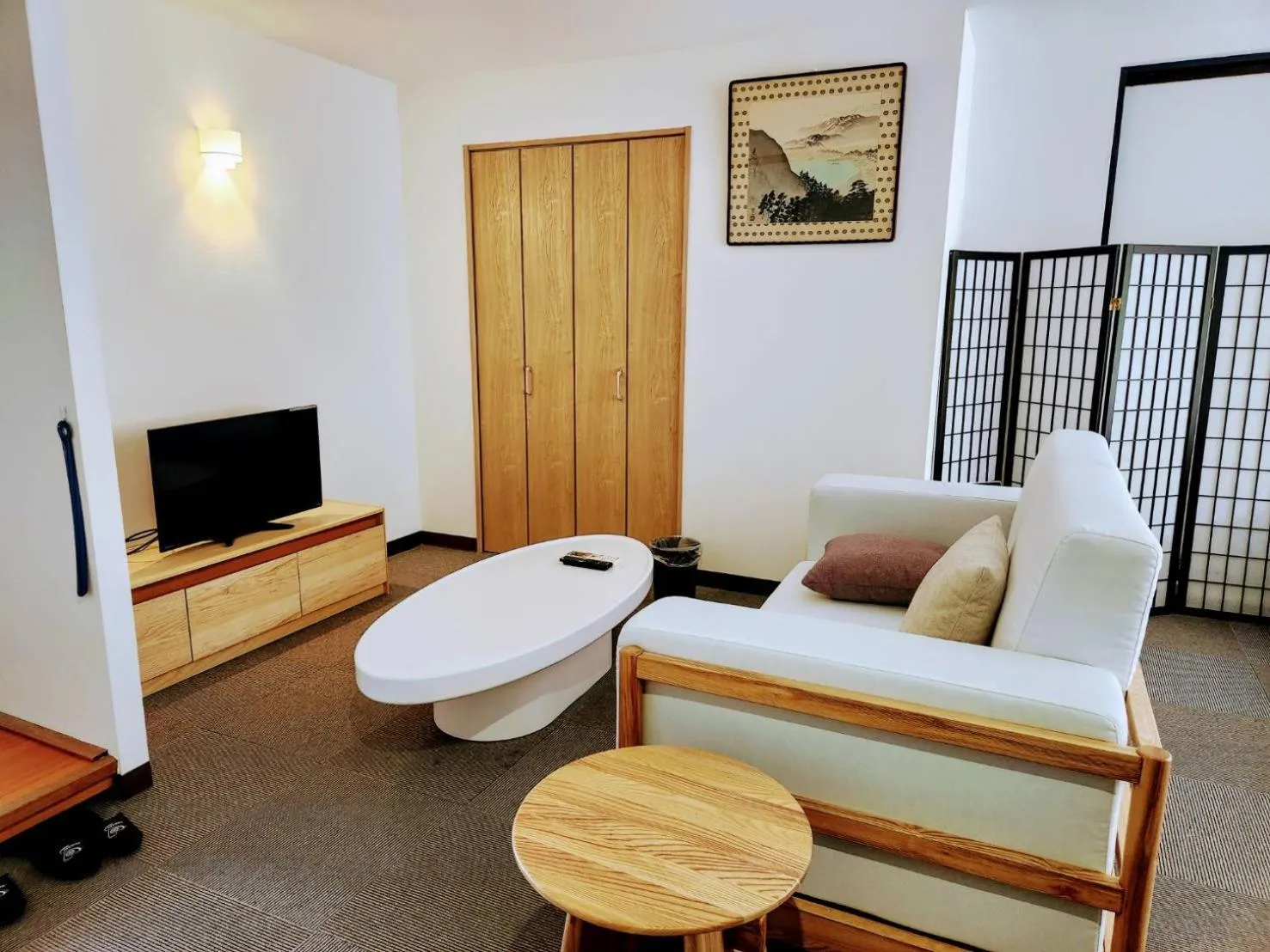 Photo of the whole room in Toya-onsen Hotel Hanabi