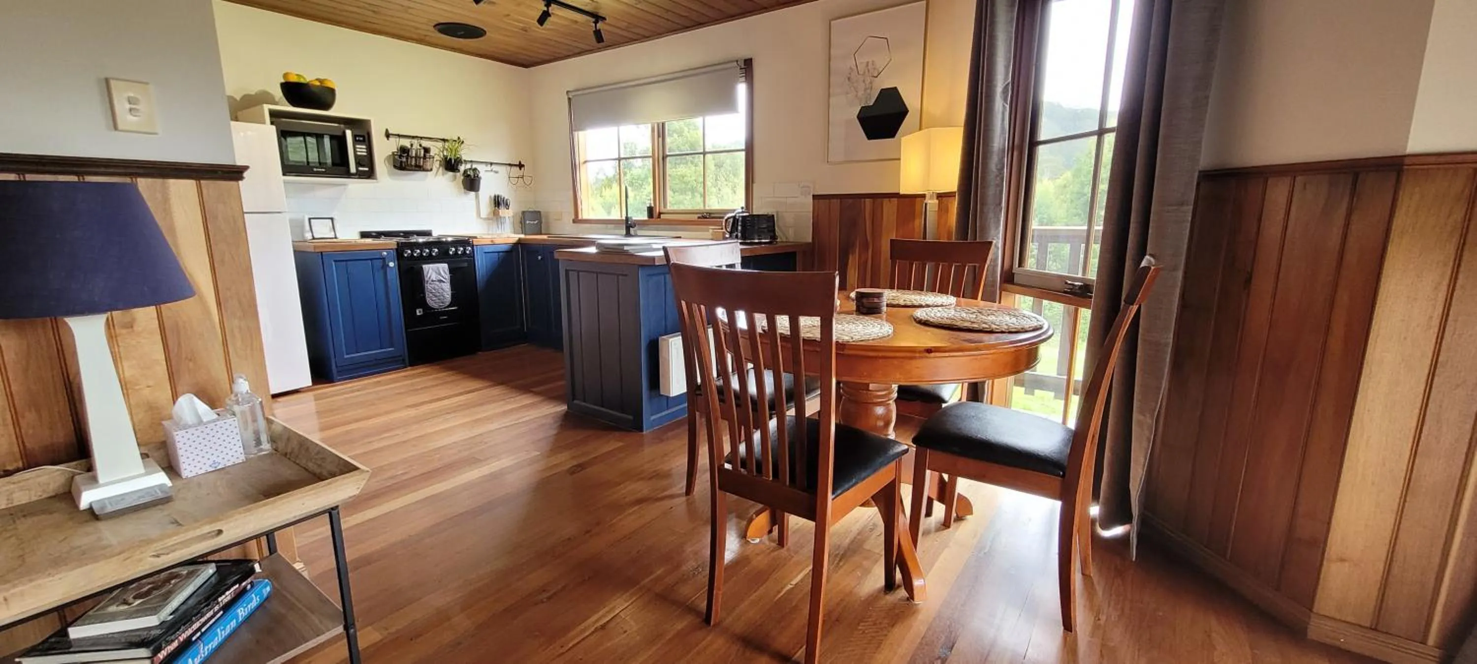 Kitchen or kitchenette in Tall Trees Eco Retreat - Blackwood Cottage