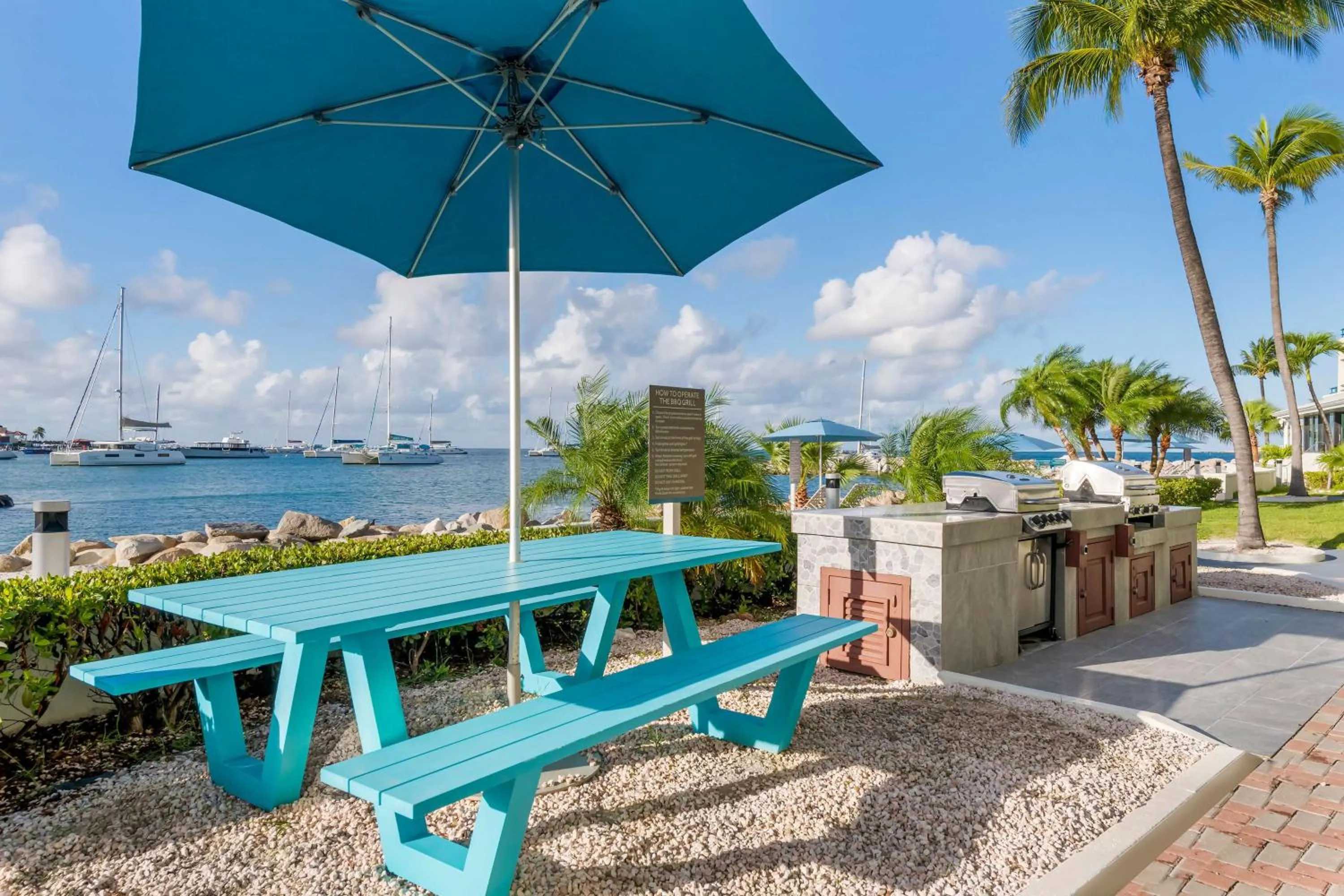 BBQ facilities in Hilton Vacation Club Royal Palm St Maarten