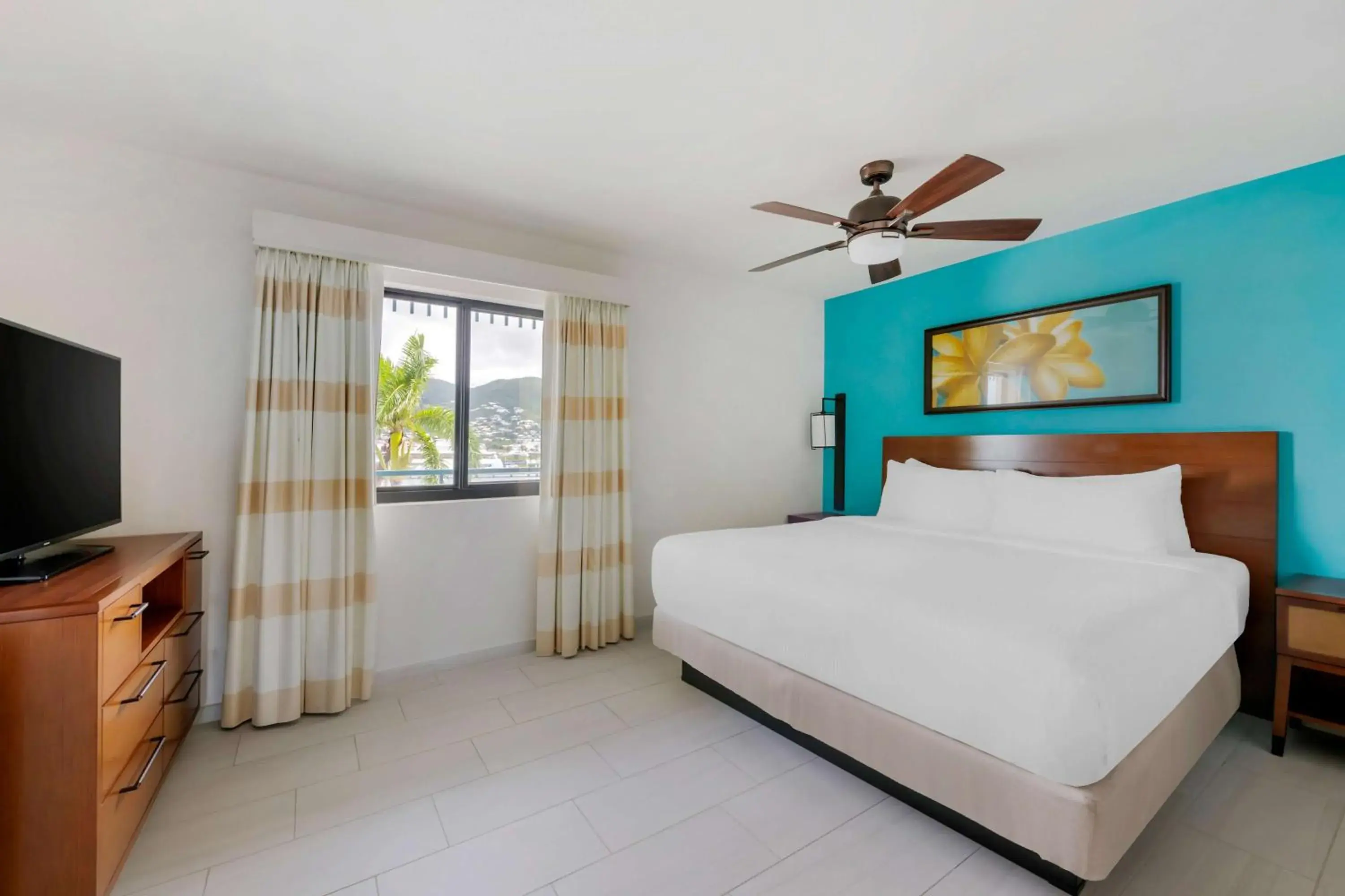 Two-Bedroom King Room with Ocean View in Hilton Vacation Club Royal Palm St Maarten Two-Bedroom King Room with Ocean View in Hilton Vacation Club Royal Palm St Maarten