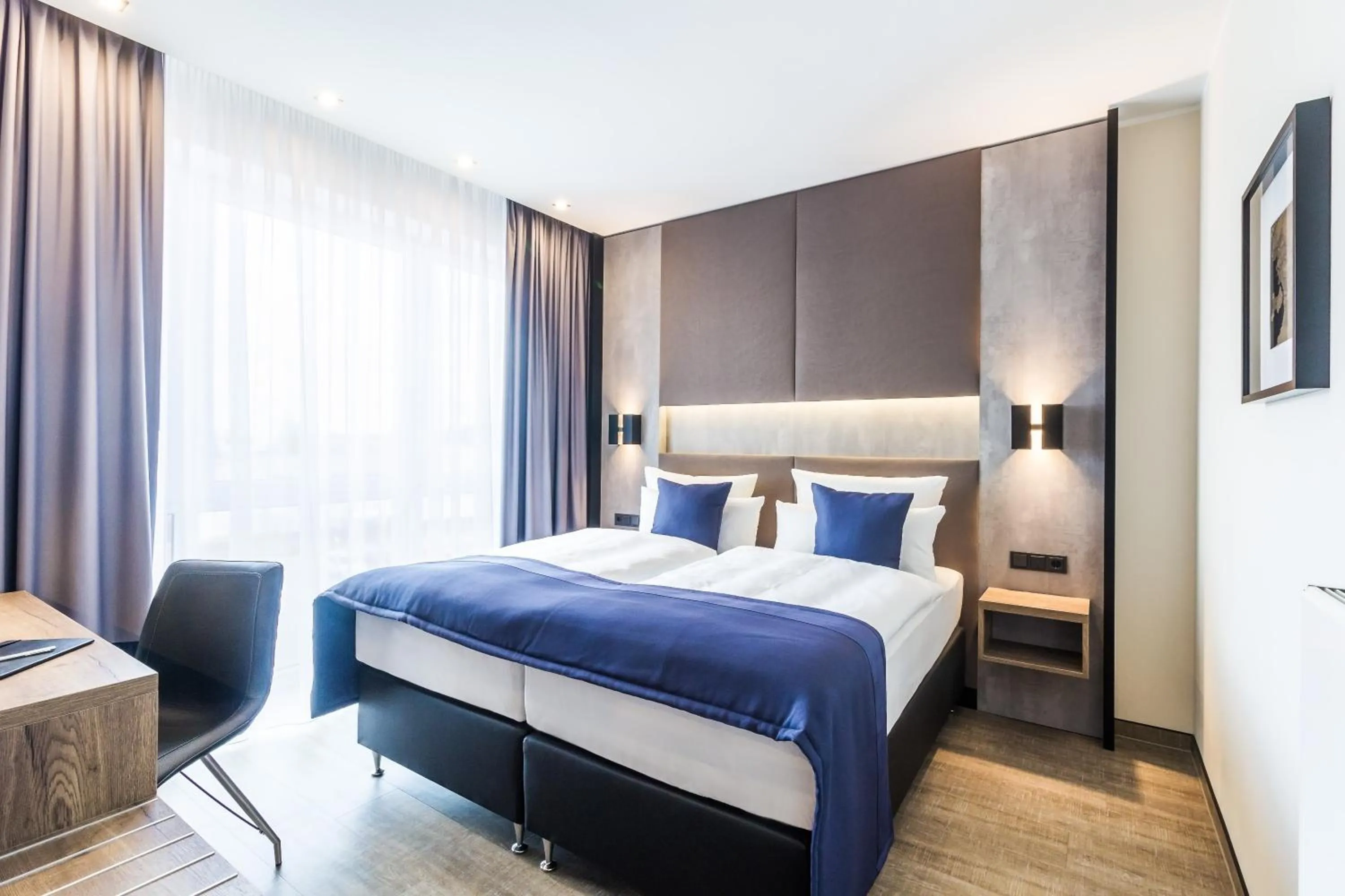 Bedroom, Bed in SKY Hotel Cloppenburg