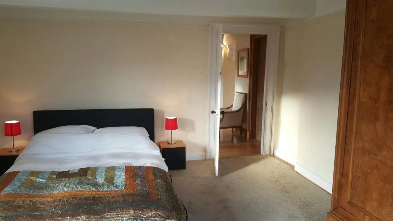 Bedroom, Bed in Grigshot Apartment Bedroom, Bed in Grigshot Apartment