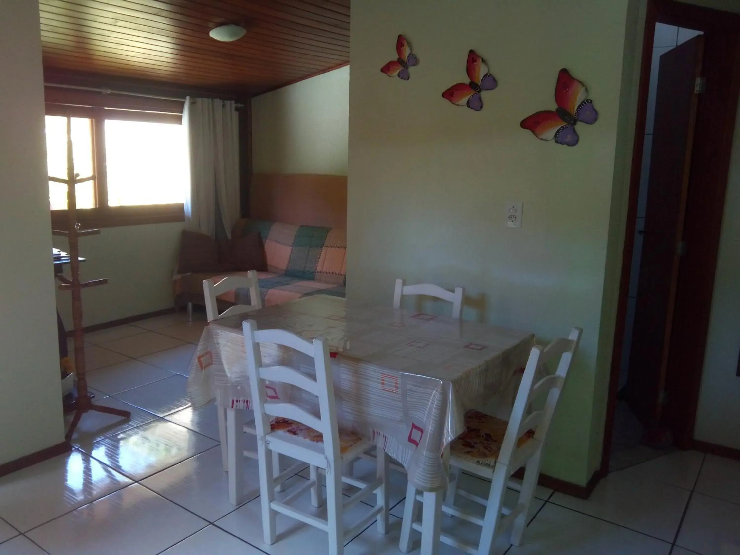 Casas na Praia de Bombas - Bombinhas Casas na Praia de Bombas - Bombinhas