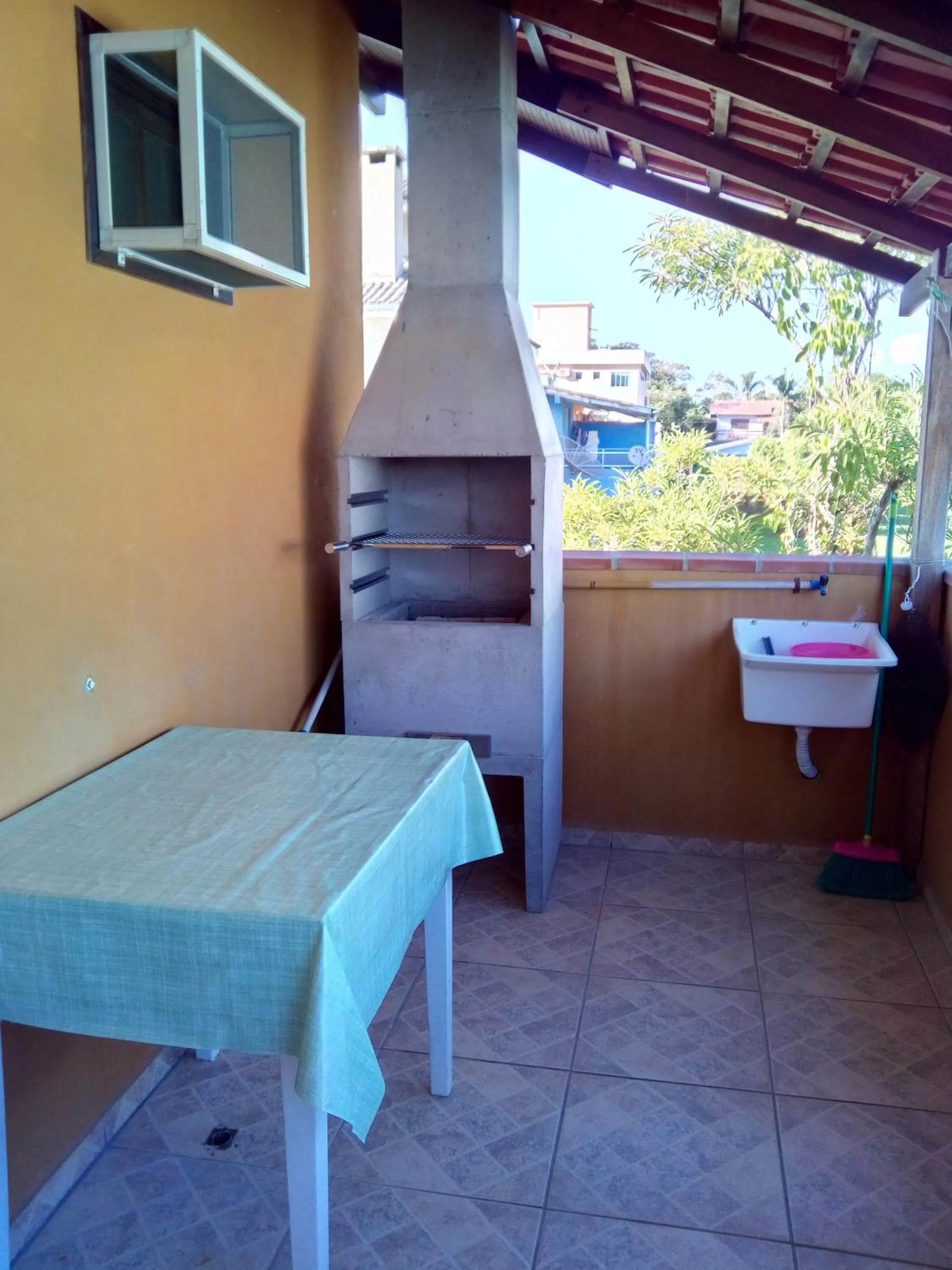 BBQ facilities in Casas na Praia de Bombas - Bombinhas