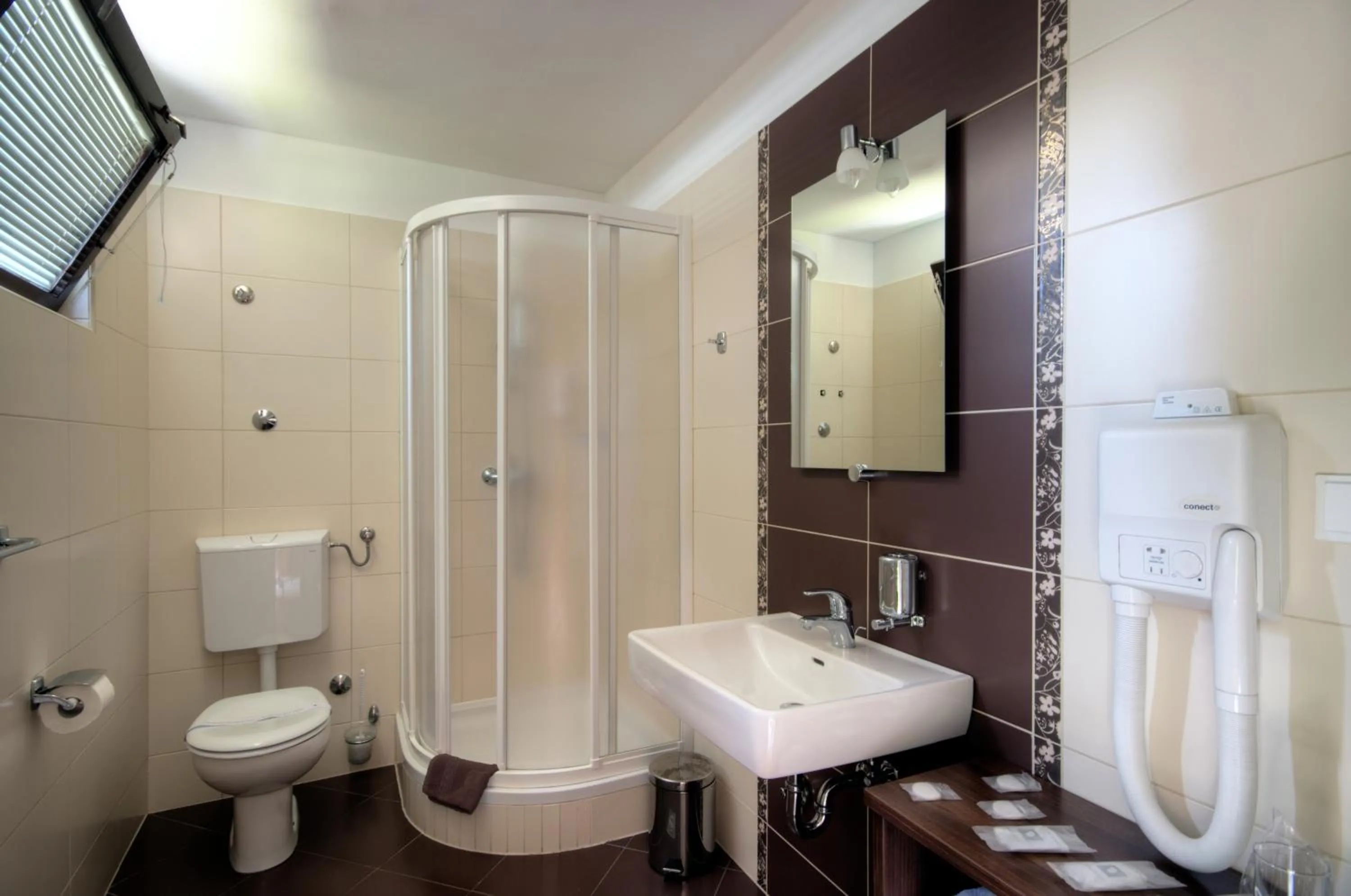 Shower in Plitvice Holiday Resort